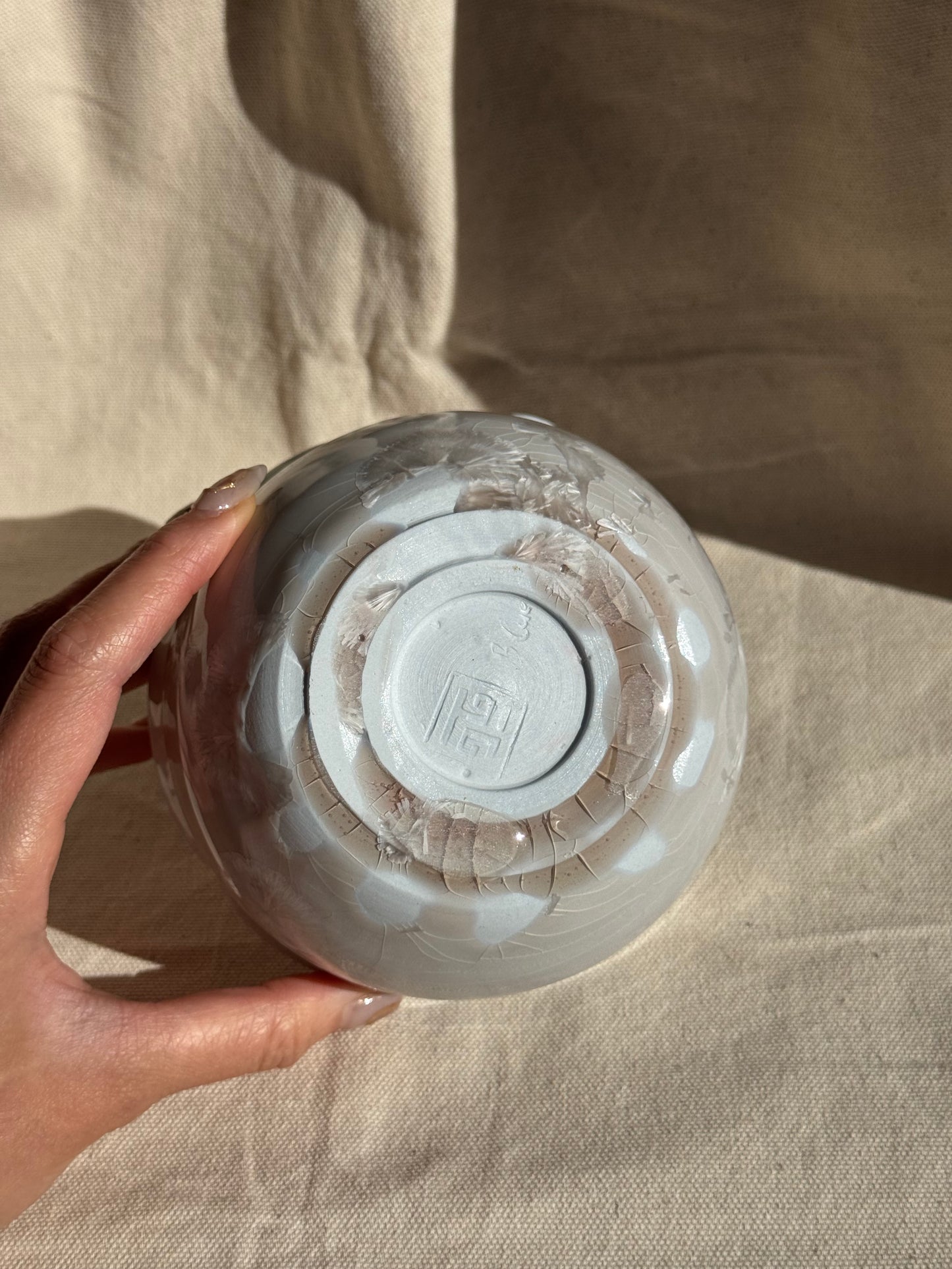 MATCHA BOWL GREY GLAZE FLORAL KATAKUCHI πΈ