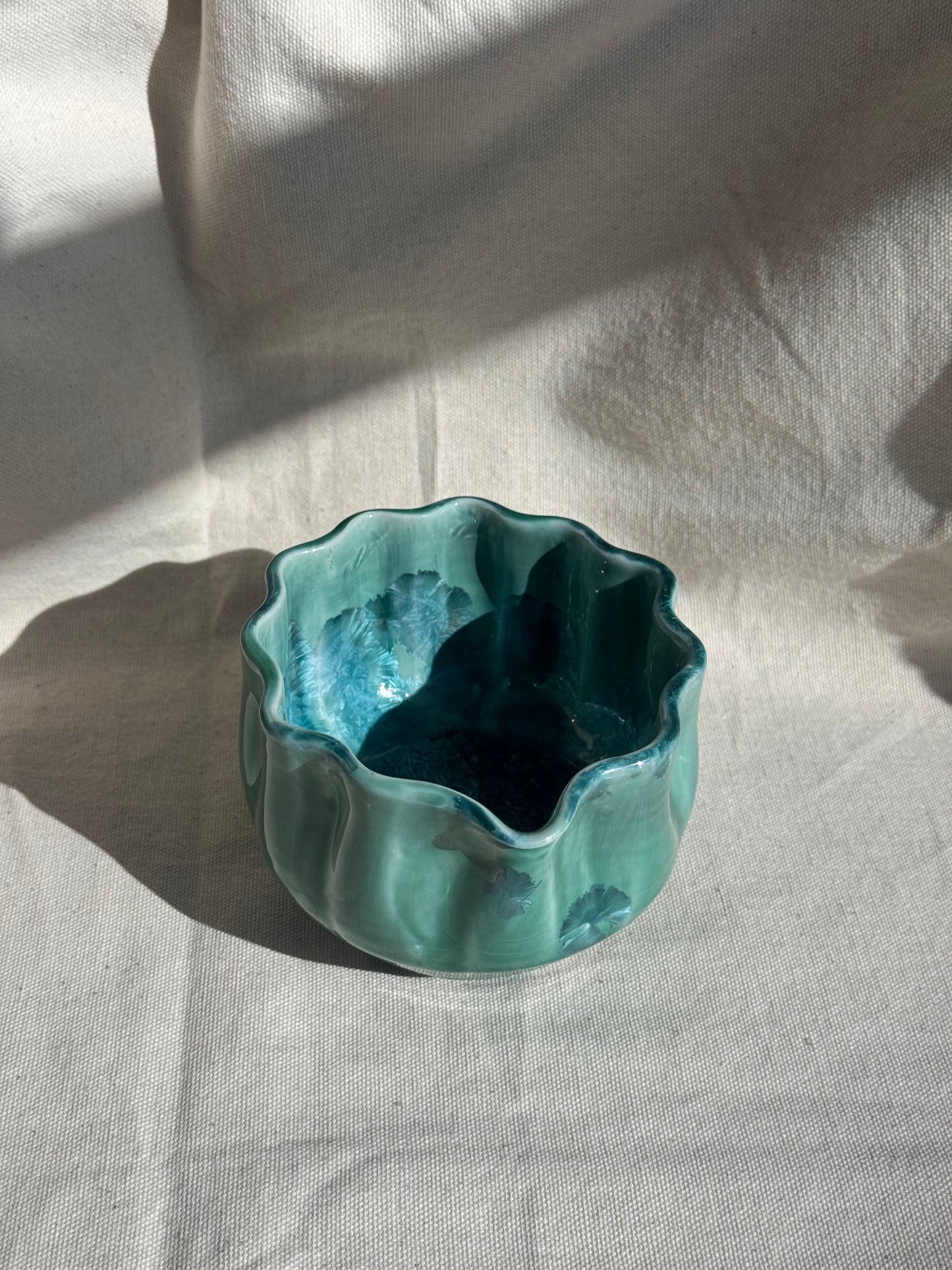MATCHA BOWL GREEN GLAZE SEASHELL KATAKUCHI πΈ