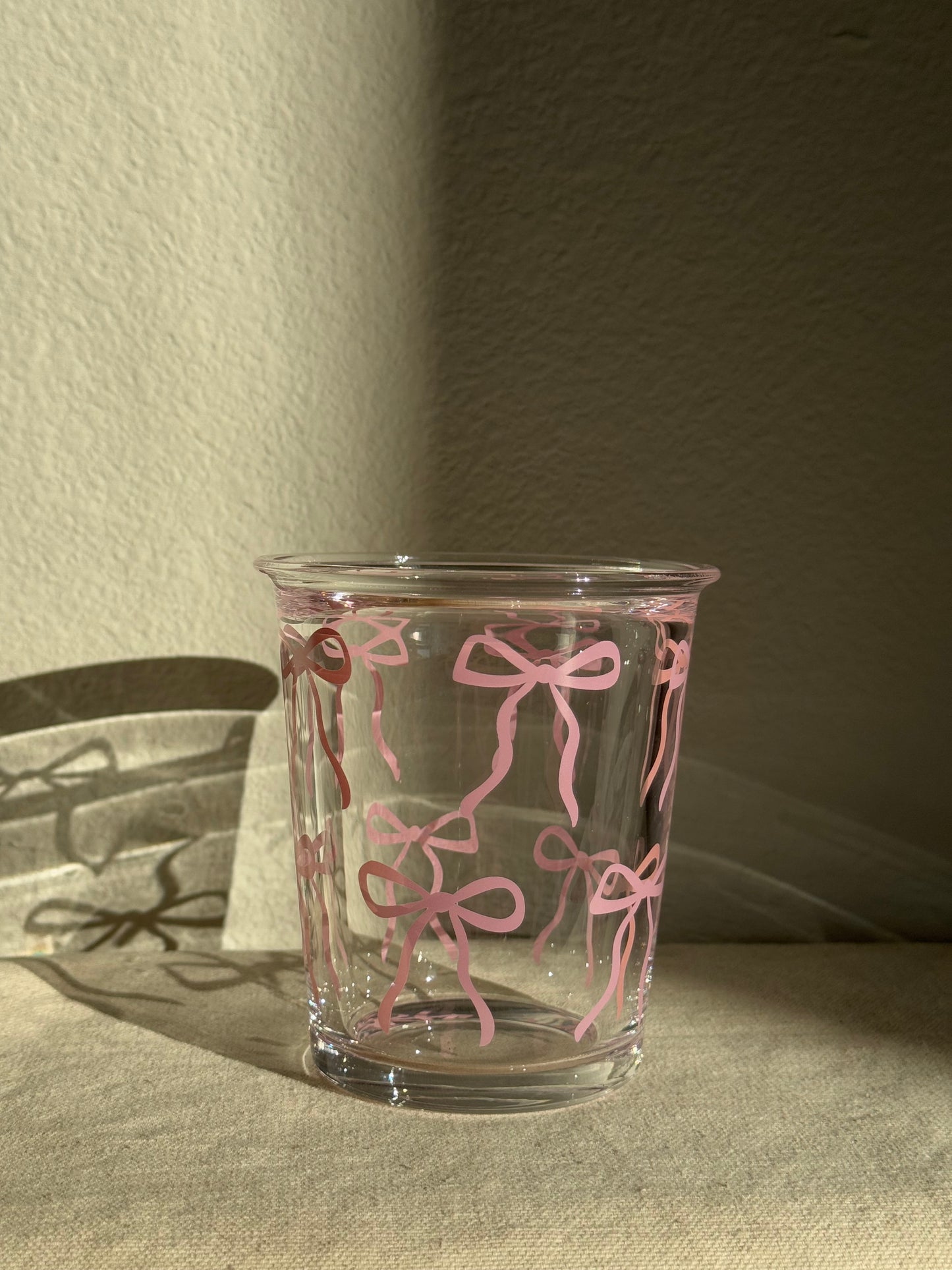 COQUETTE BOW GLASS CUP 🌸