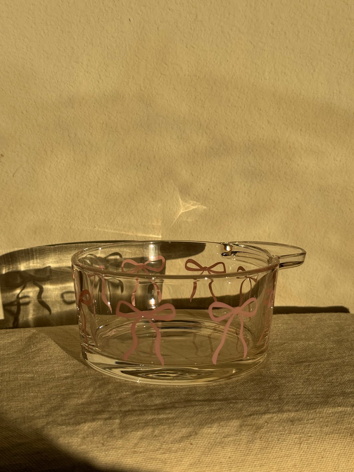 COQUETTE BOW GLASS BOWL 🌸