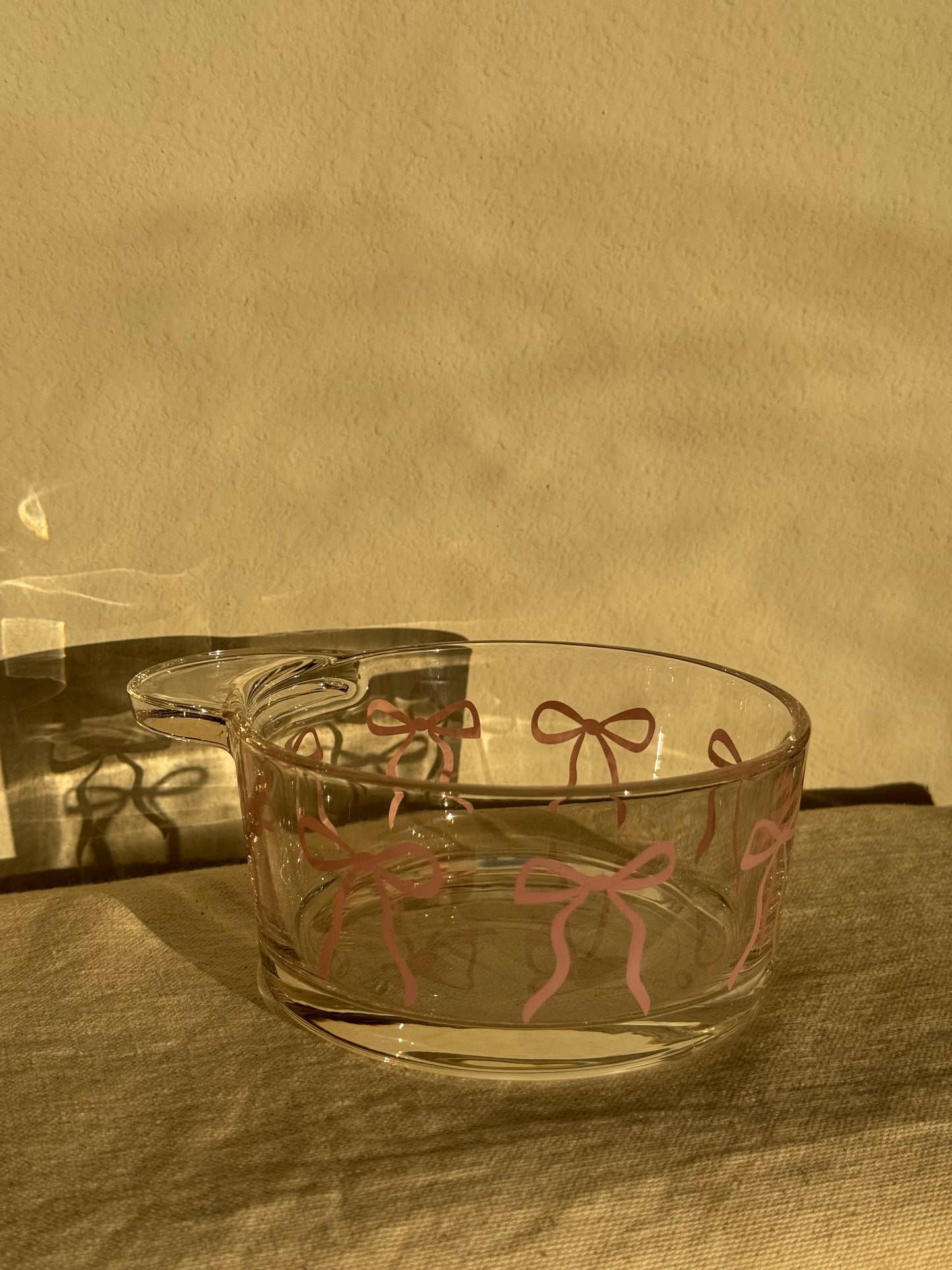 COQUETTE BOW GLASS BOWL 🌸