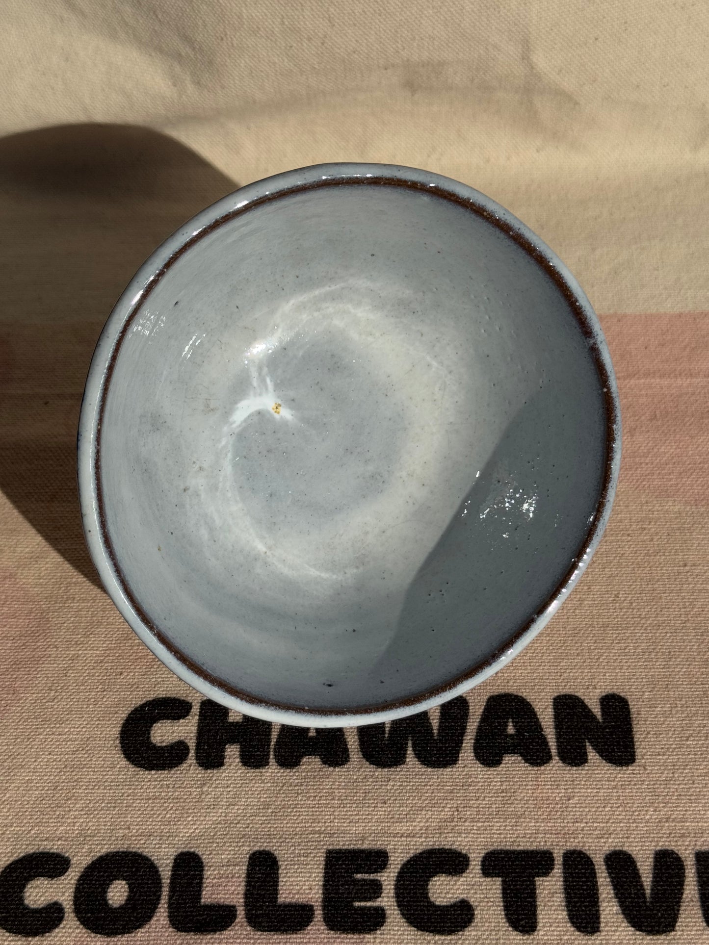TEA BOWL WHITE BLUE STRIPE GLAZE 🌸