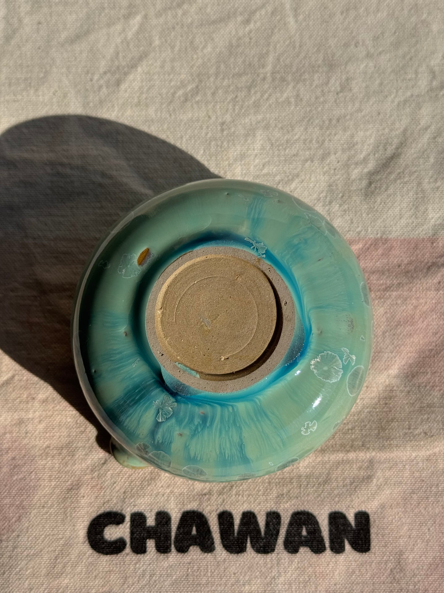 MATCHA BOWL HOURGLASS GREEN GLAZE KATAKUCHI