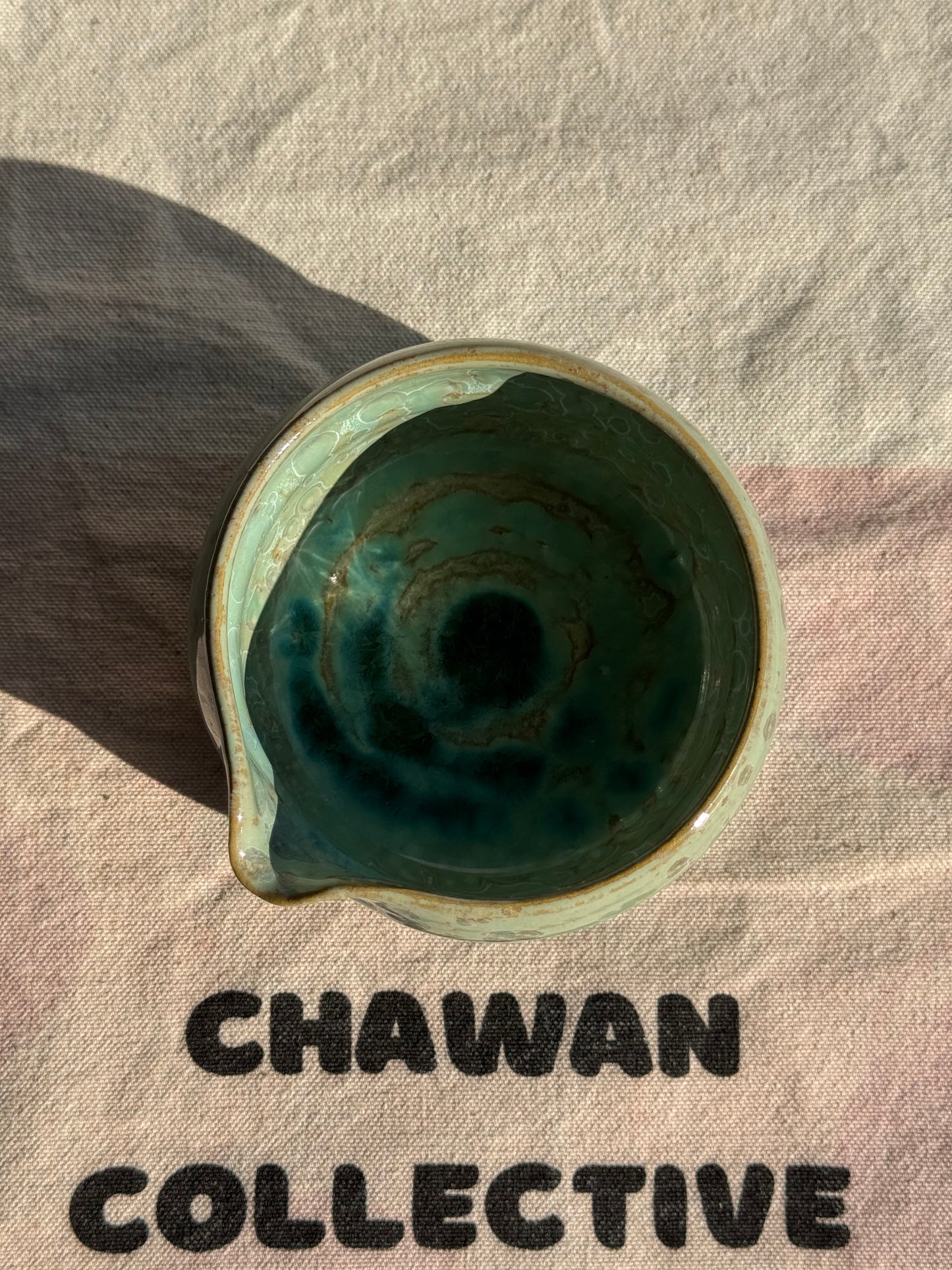 MATCHA BOWL HOURGLASS GREEN GLAZE KATAKUCHI 🌸