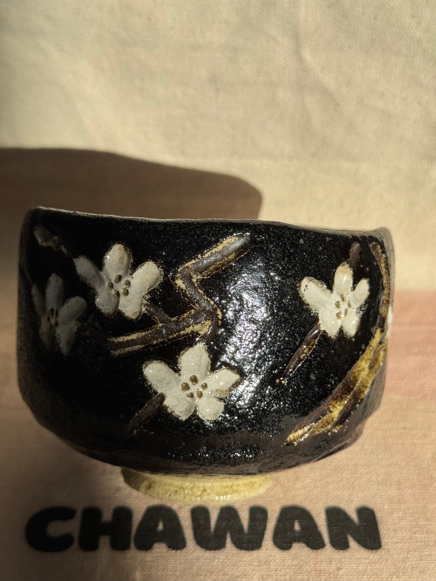 KURO RAKU WHITE FLOWERS 🌸