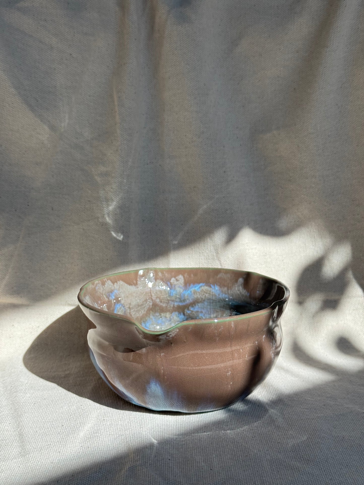 MATCHA BOWL FLORAL GREEN BROWN DRIPPING GLAZE KATAKUCHI πΈ