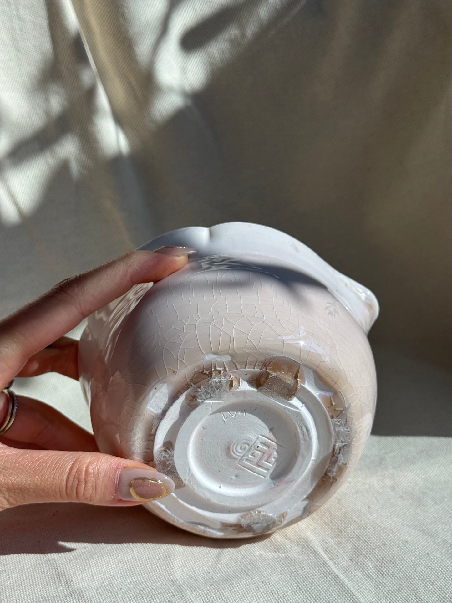 MATCHA BOWL FLORAL WHITE PINK MARBLE GLAZE KATAKUCHI πΈ