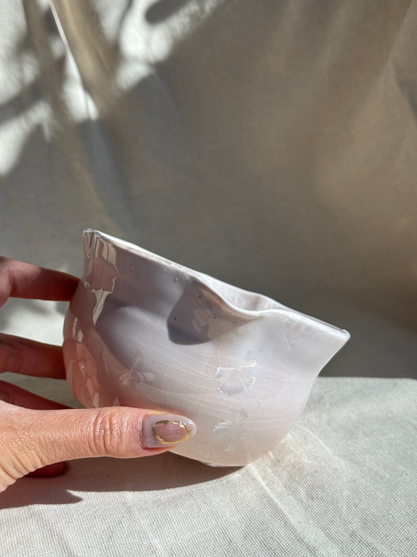 MATCHA BOWL FLORAL WHITE PINK MARBLE GLAZE KATAKUCHI πΈ