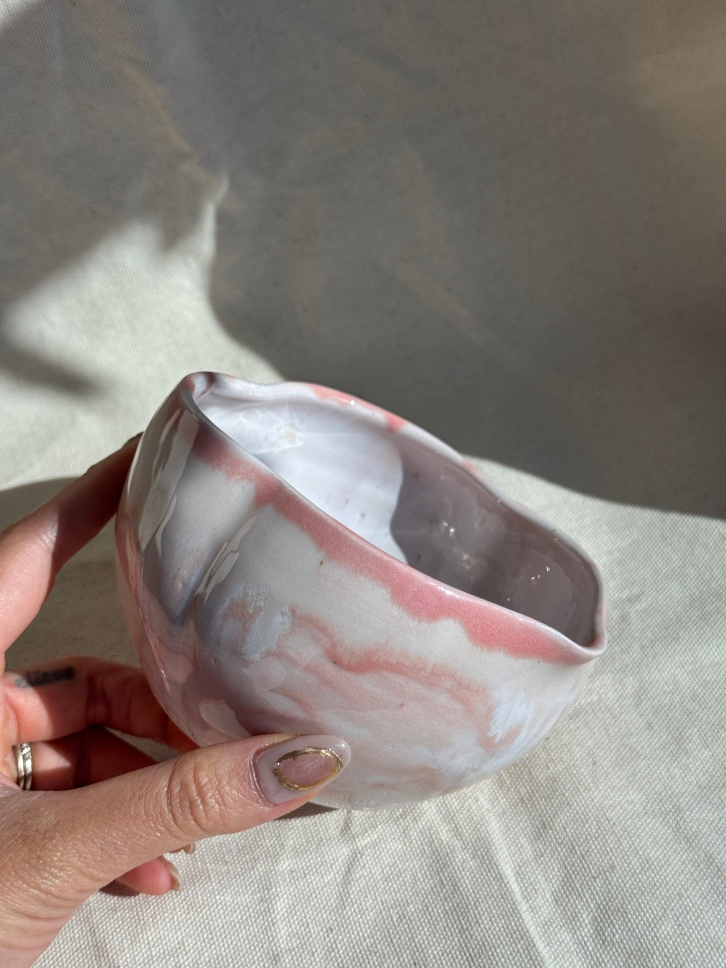 MATCHA BOWL IRREGULAR PALE PINK DRIPPING GLAZE KATAKUCHI πΈ