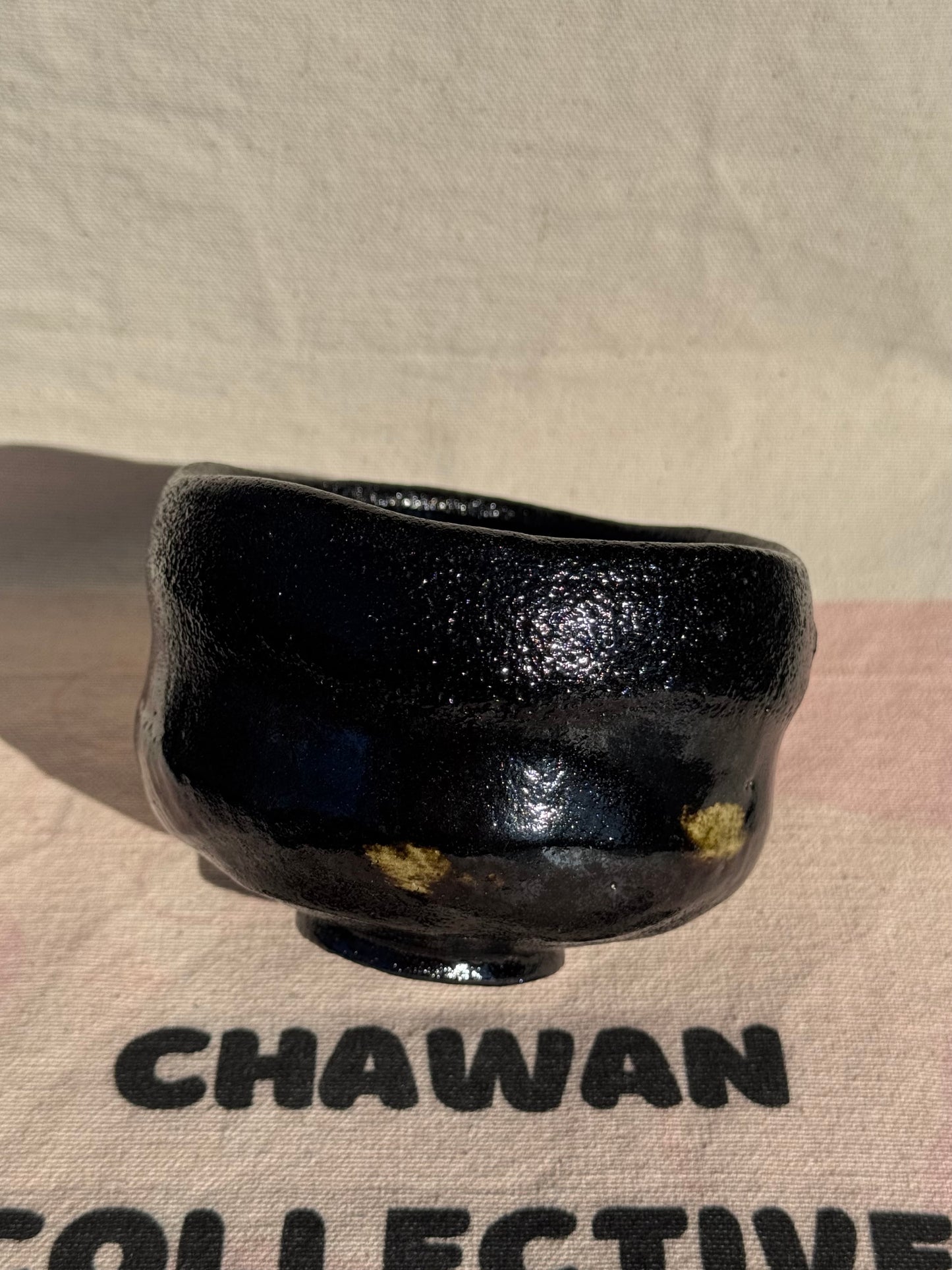 MATCHA TEA BOWL KURO RAKU GOLD GLAZE 🌸