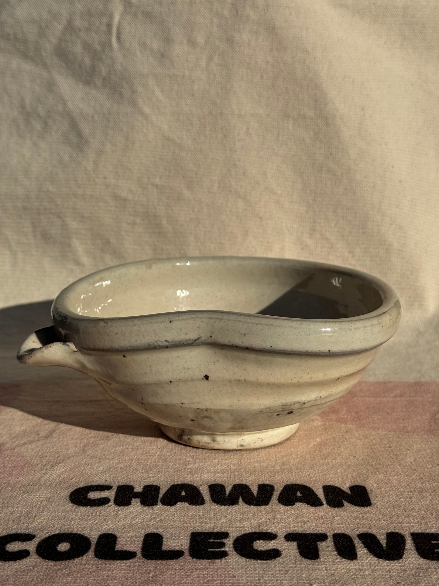 TEA BOWL WHITE PEPPER KATAKUCHI 🌸