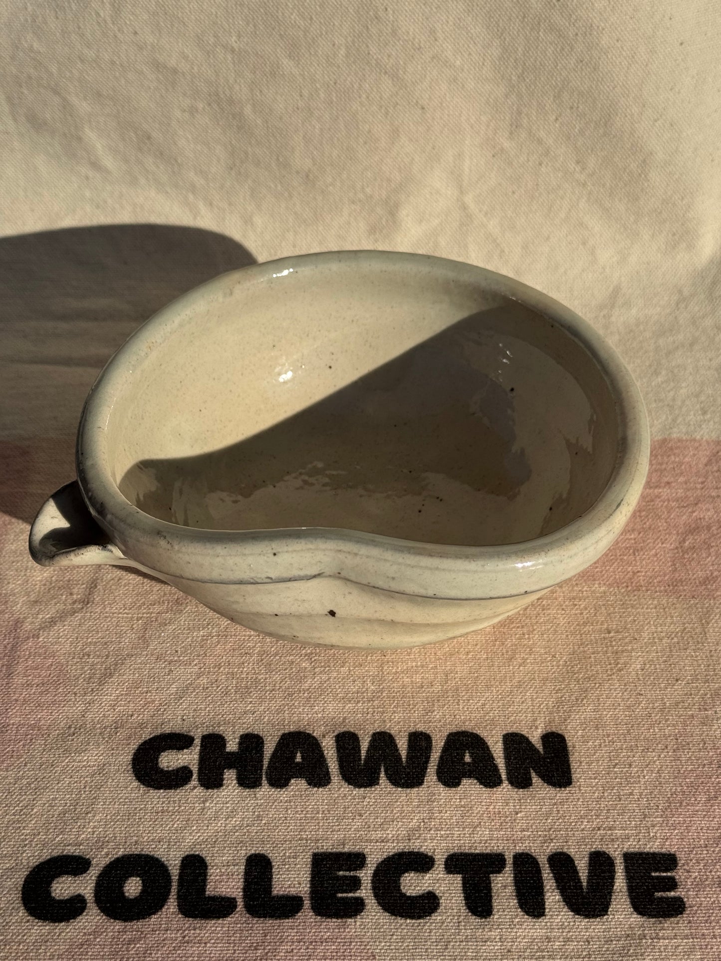 TEA BOWL WHITE PEPPER KATAKUCHI 🌸