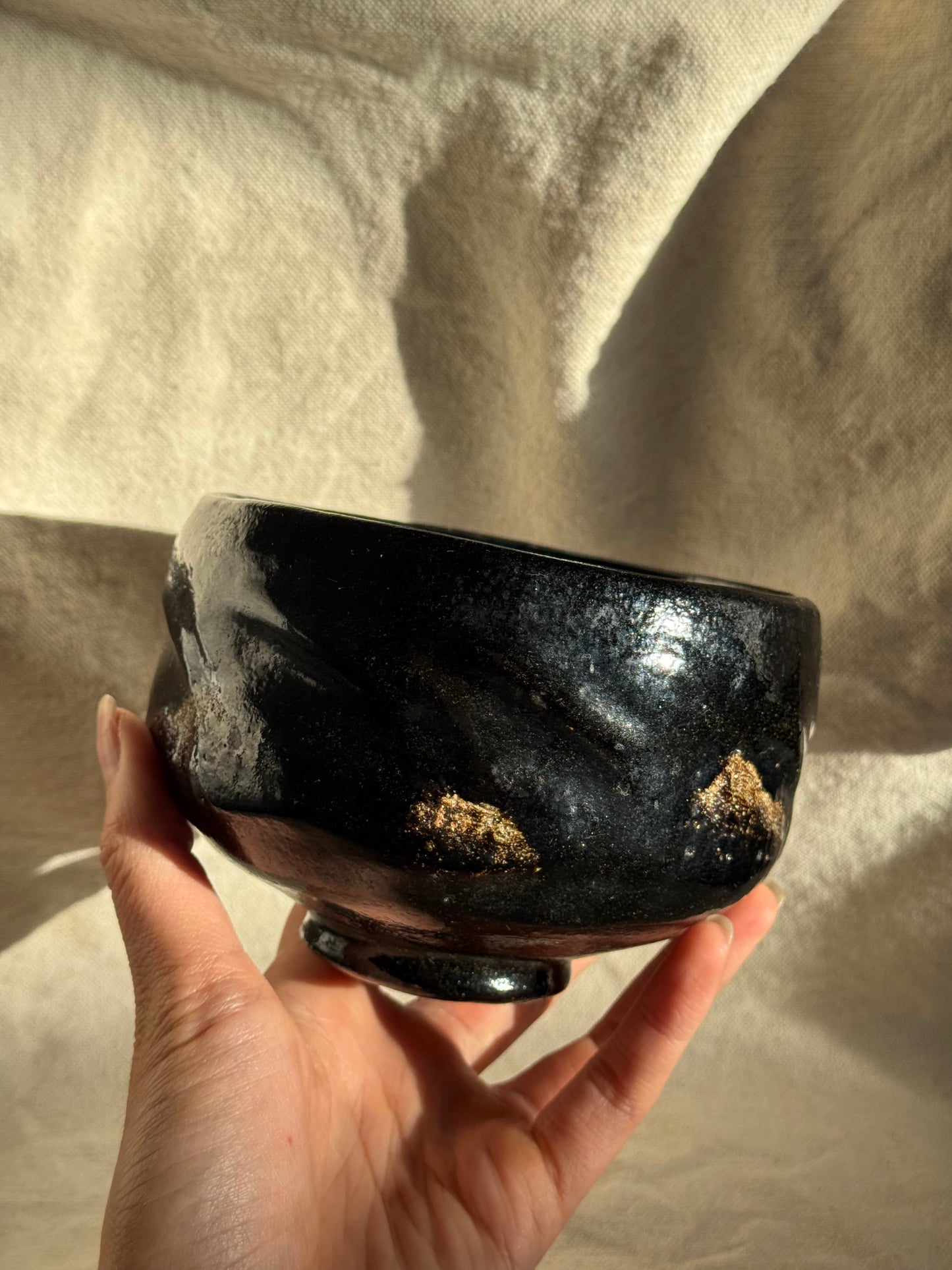 MATCHA BOWL KURO RAKU GOLD SPOTS made by SHORAKU SASAKI 🌸