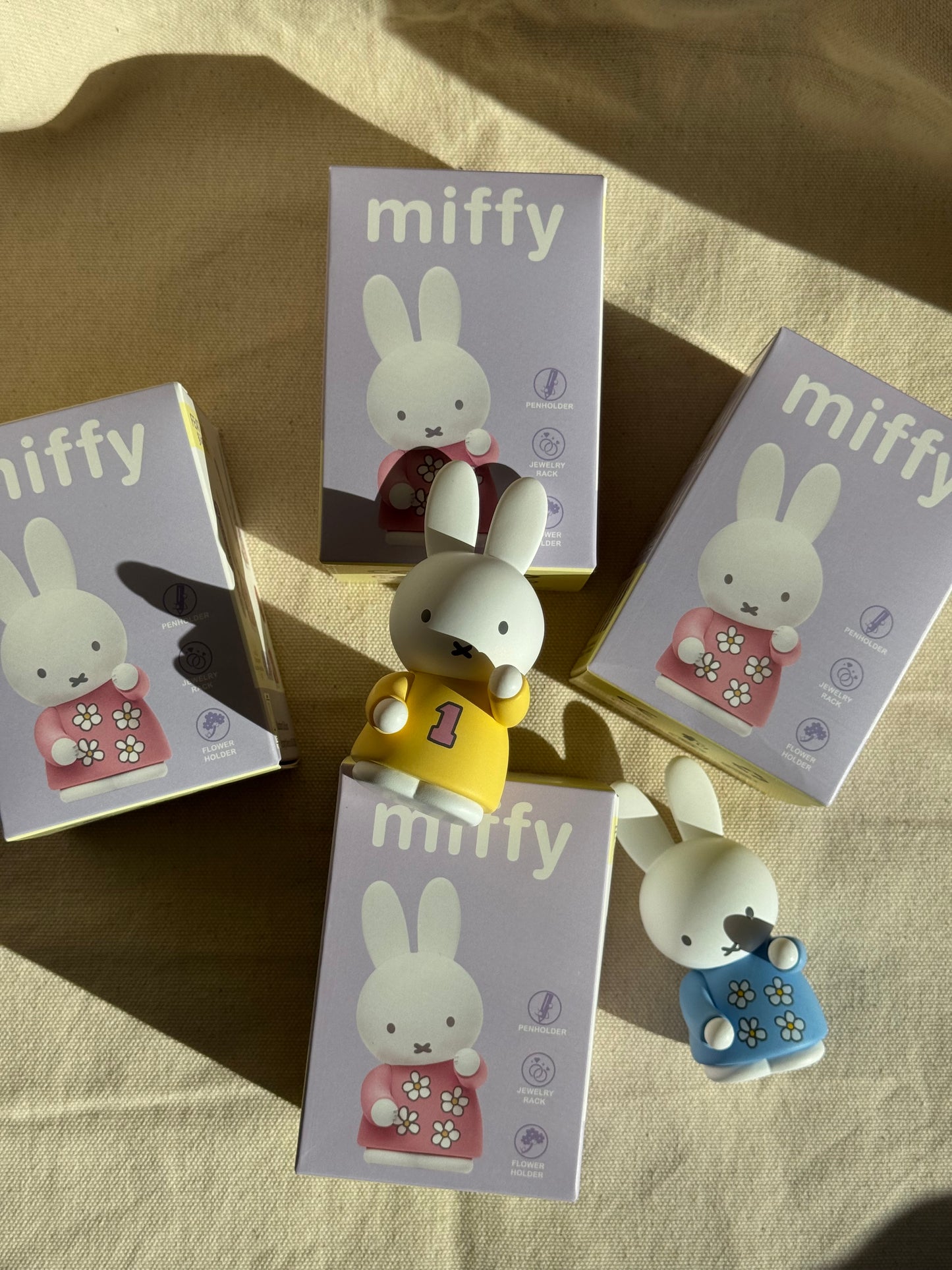 MIFFY CHASAKU HOLDER 🌸