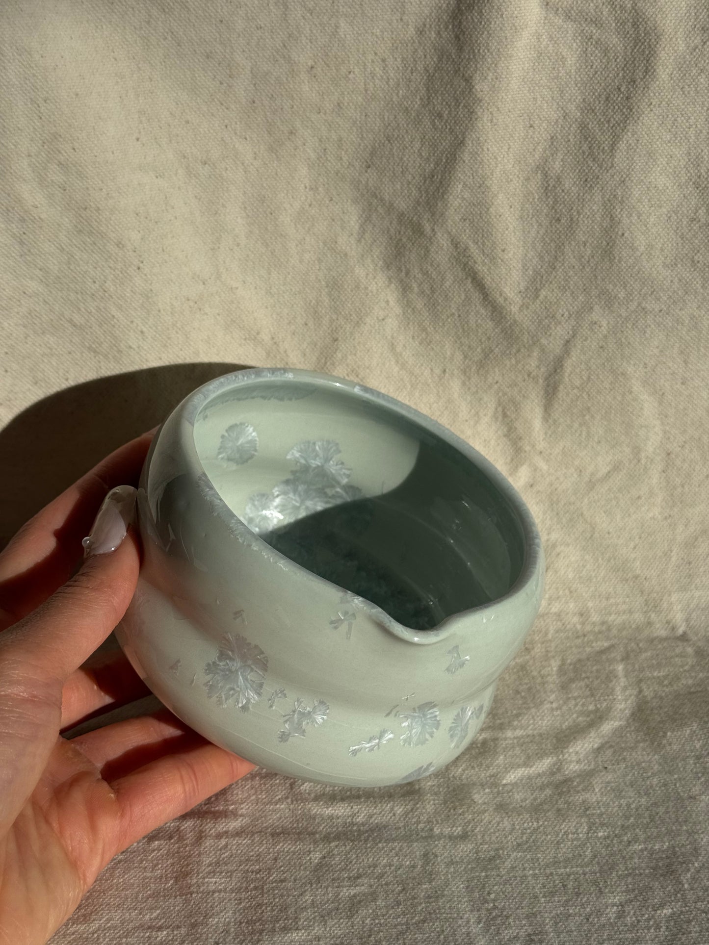 MATCHA BOWL HOURGLASS MINT GLAZE KATAKUCHI πΈ