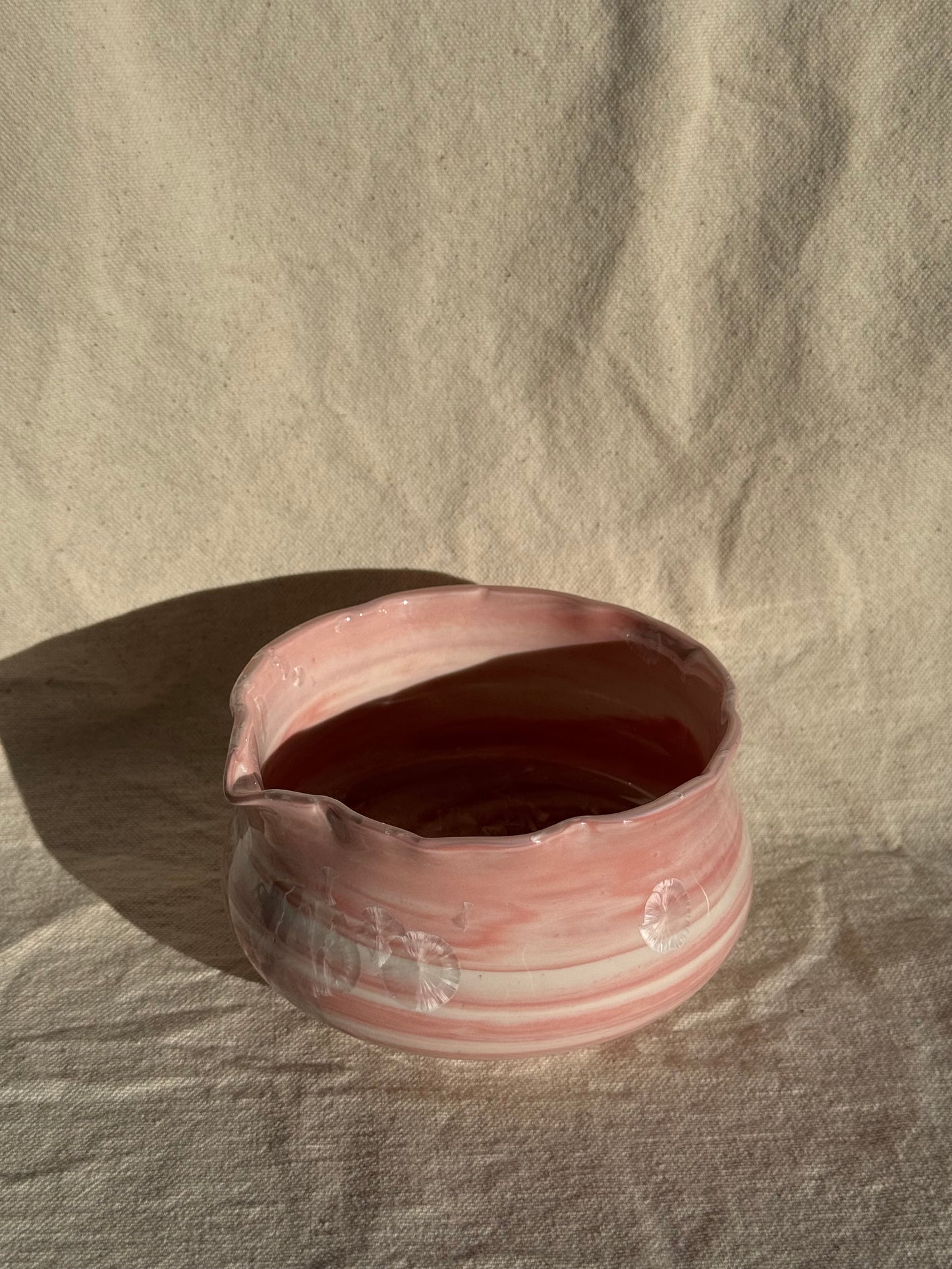 MATCHA BOWL FLORAL STRAWBERRY CANDY KATAKUCHI