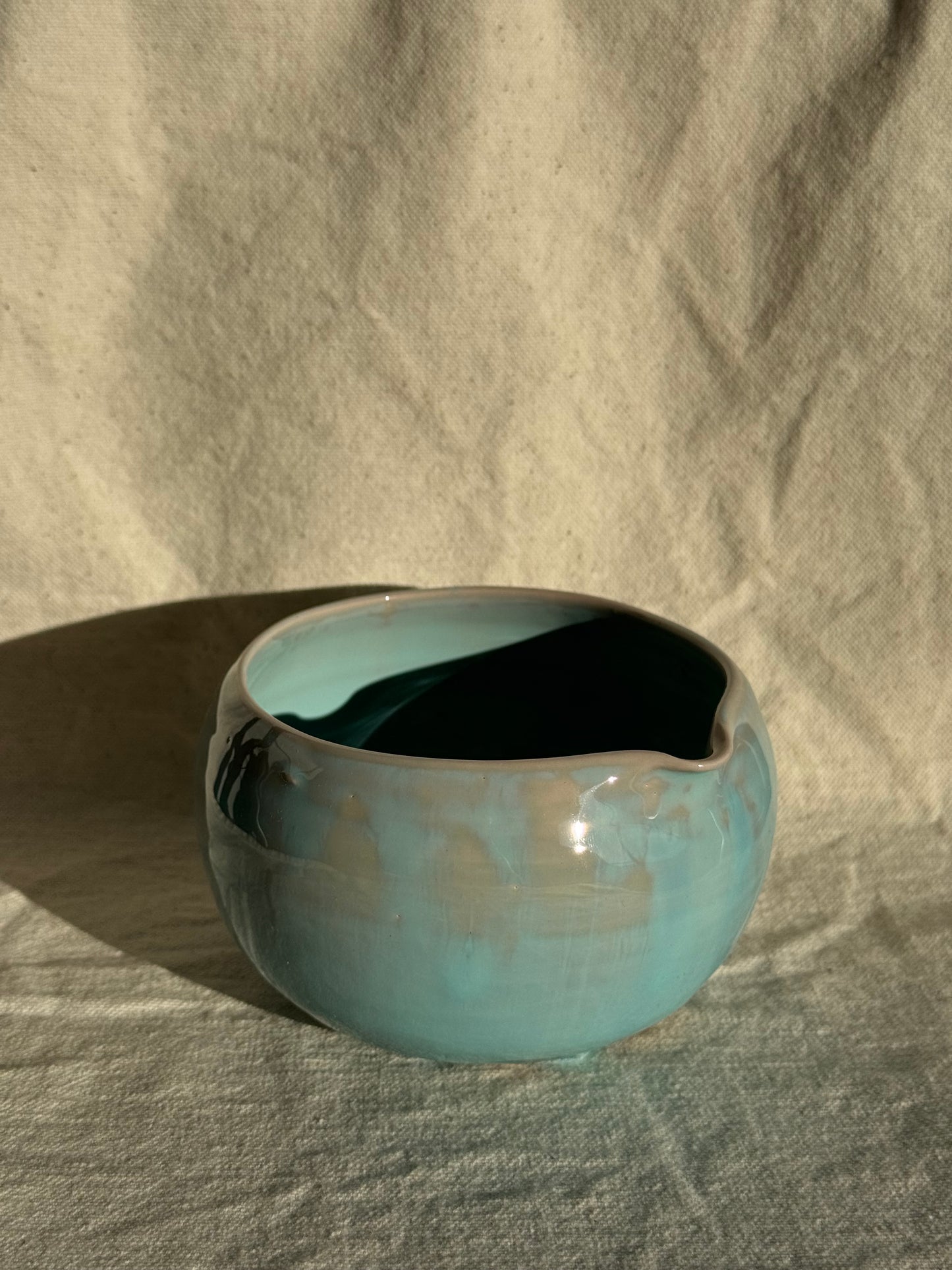 MATCHA BOWL CELADON BLUE GLAZE KATAKUCHI πΈ