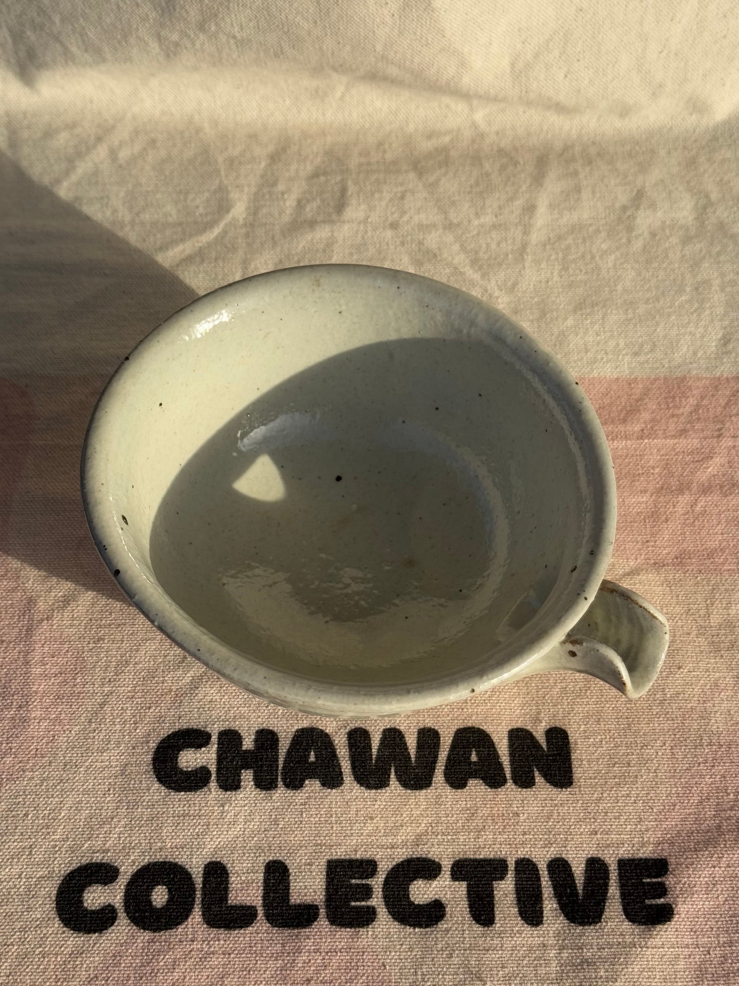 TEA BOWL WHITE PEPPER GLAZE KATAKUCHI 🌸
