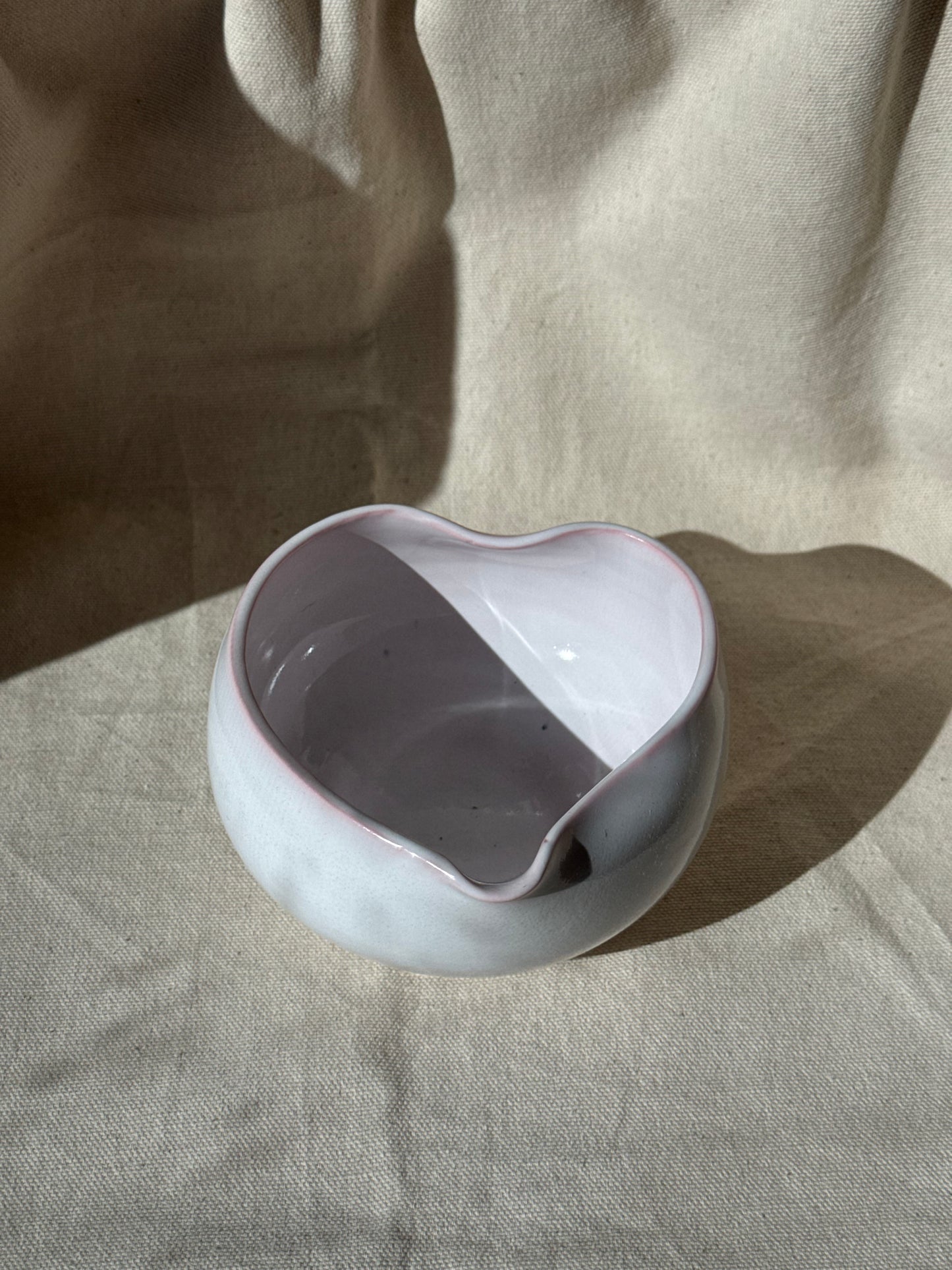 MATCHA BOWL WHITE SNOW IN LOVE KATAKUCHI