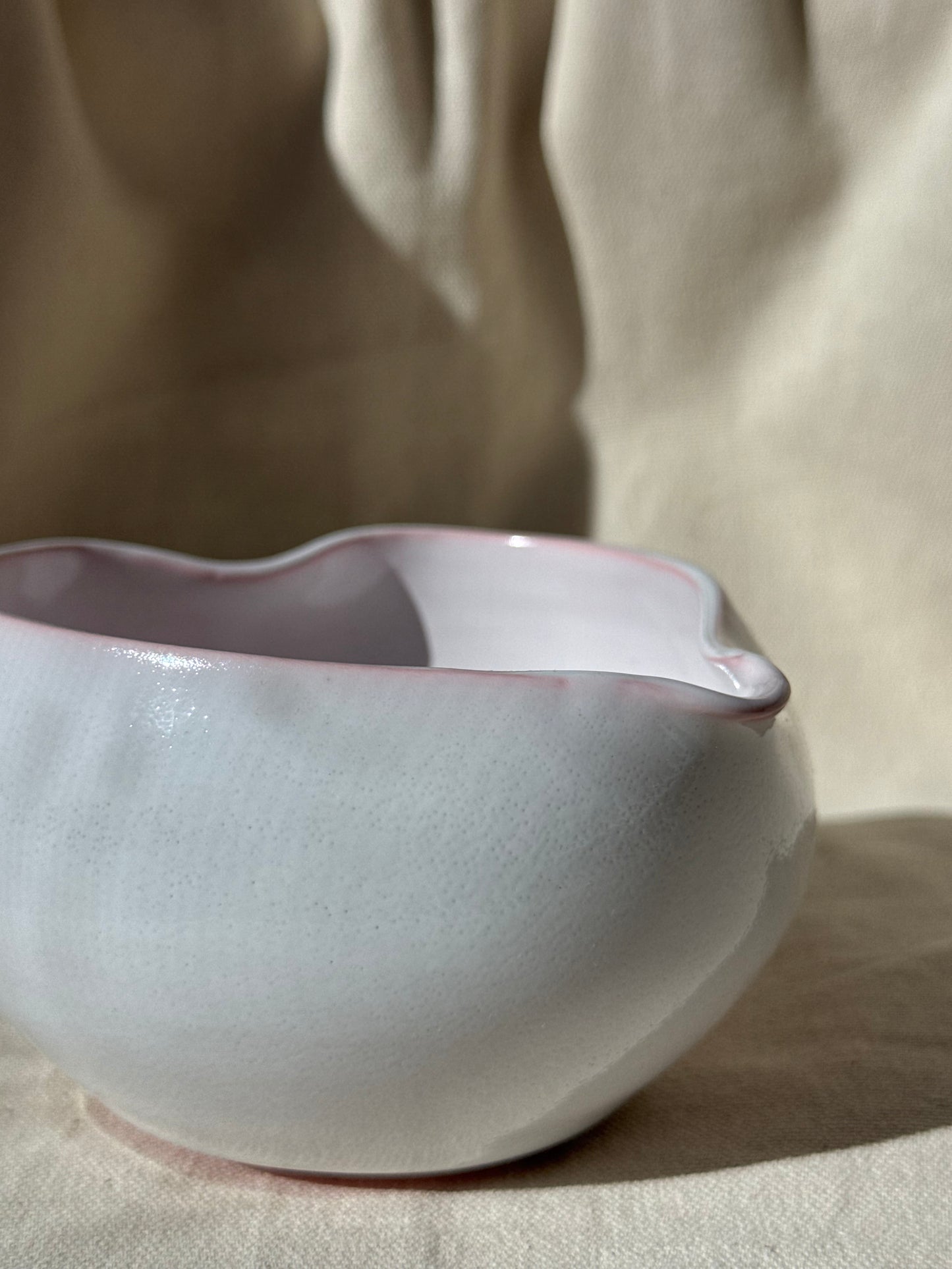 MATCHA BOWL WHITE SNOW IN LOVE KATAKUCHI