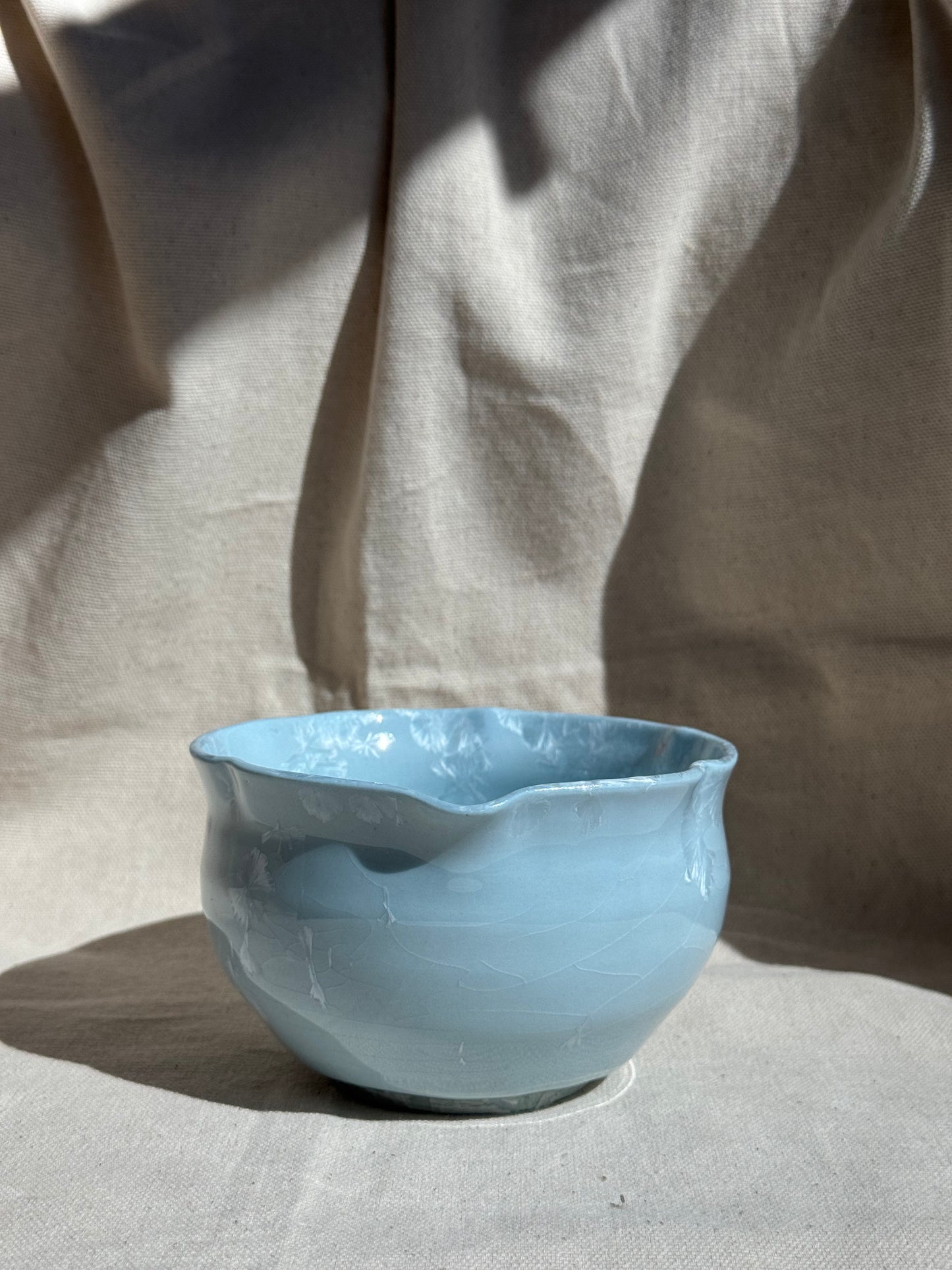 MATCHA BOWL BABY BLUE GLAZE FLORAL KATAKUCHI 🌸