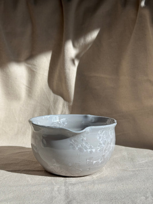 MATCHA BOWL GREY GLAZE FLORAL KATAKUCHI 🌸