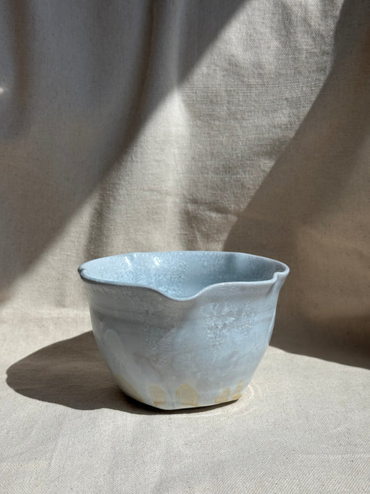 MATCHA BOWL MATTE PALE BLUE FLORAL KATAKUCHI 🌸