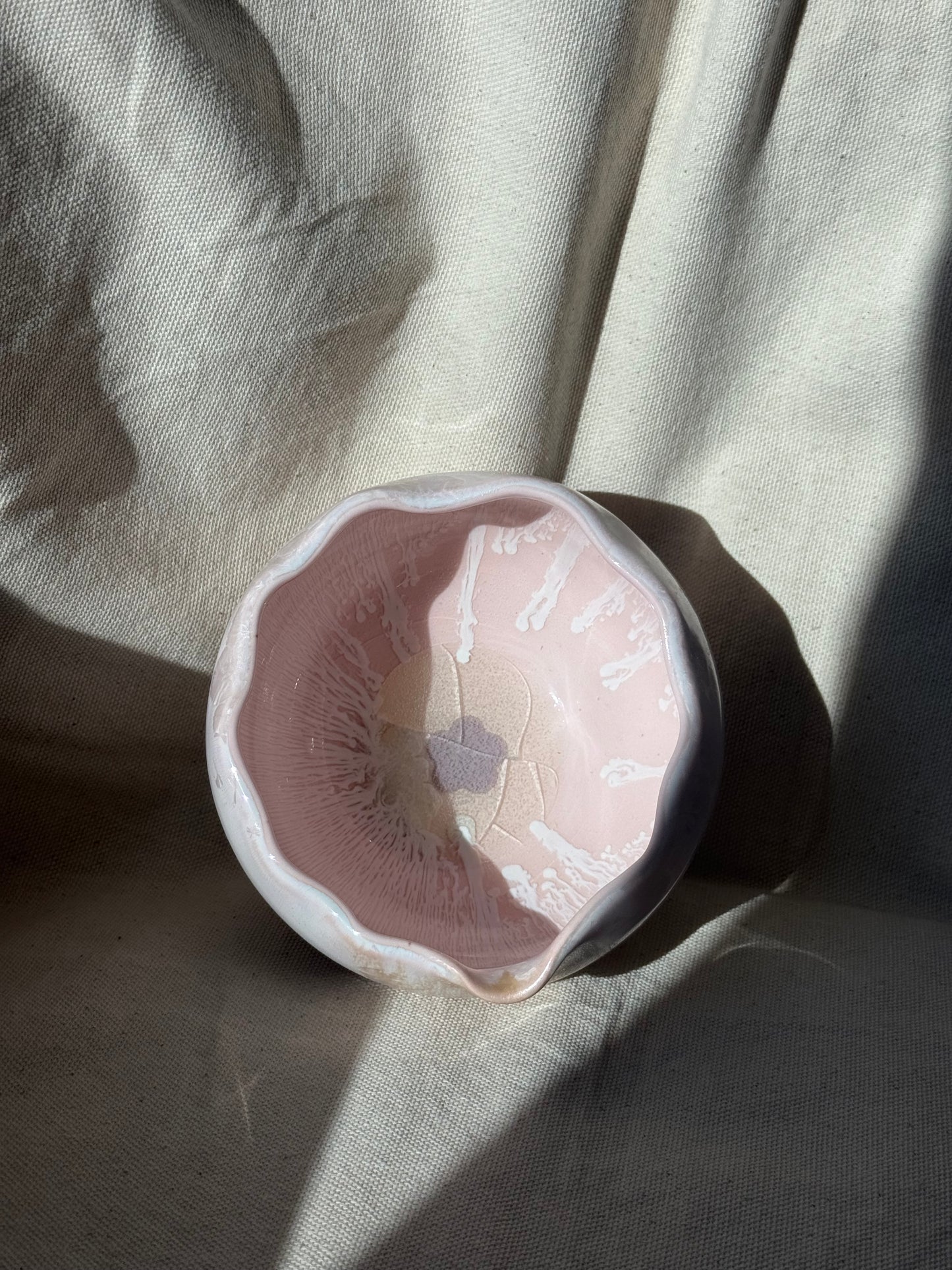MATCHA BOWL PINK WHITE DRIP EGGSHELL KATAKUCHI 🌸