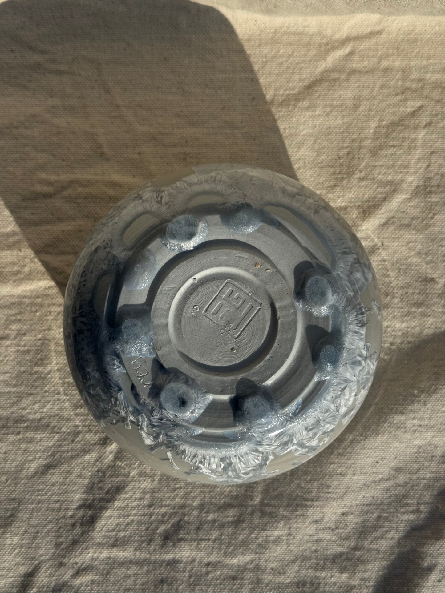 MATCHA BOWL FLORAL GREY GLAZE KATAKUCHI 🌸