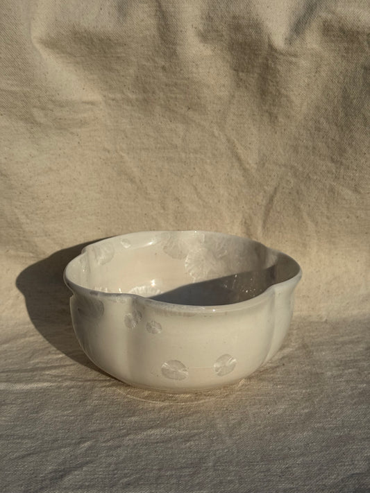 MATCHA BOWL FLORAL WHITE PEARL GLAZE 🌸