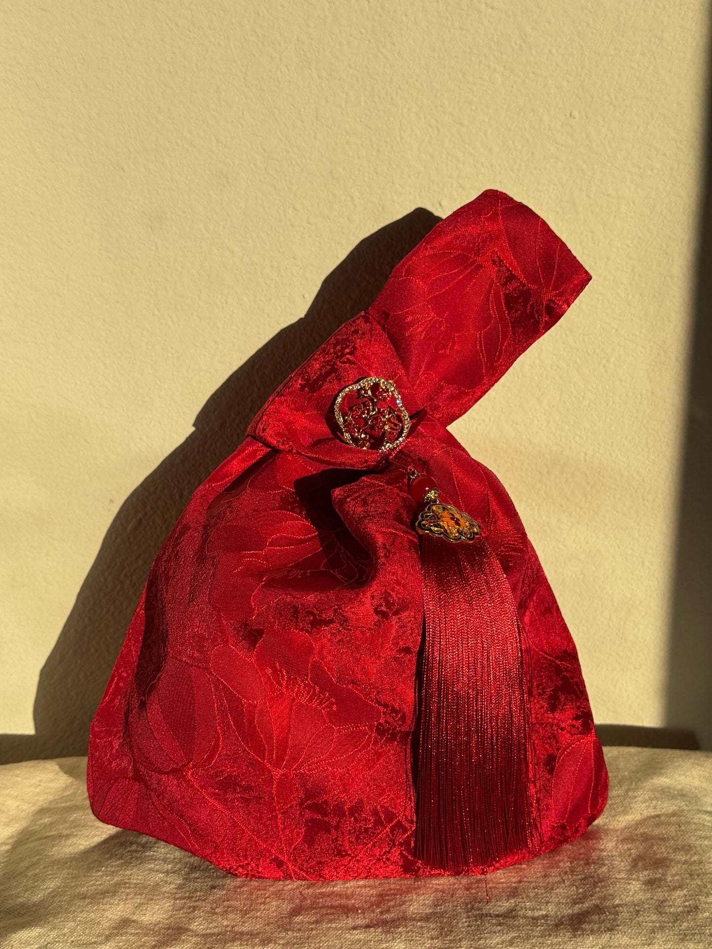 NEW YEAR GIFT HANDBAG 🌸