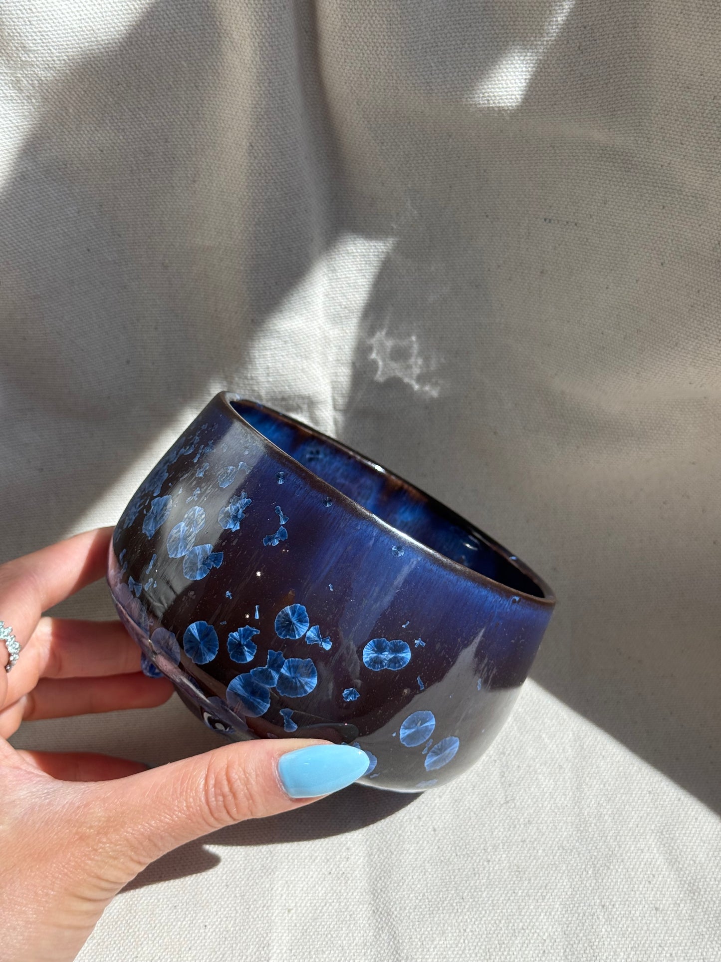 MATCHA BOWL DARK CHOCO BLUE GLAZE 🌸