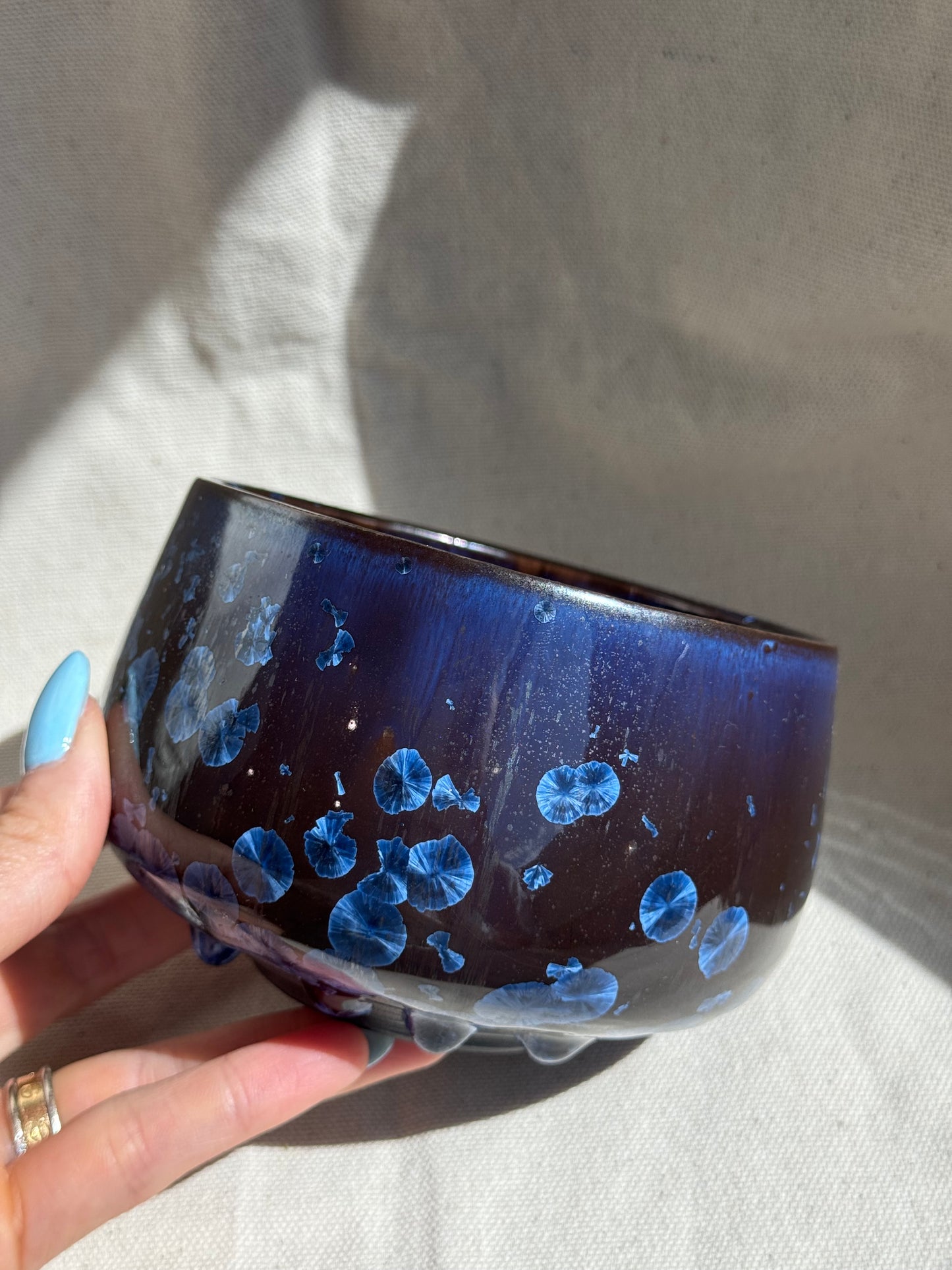 MATCHA BOWL DARK CHOCO BLUE GLAZE 🌸