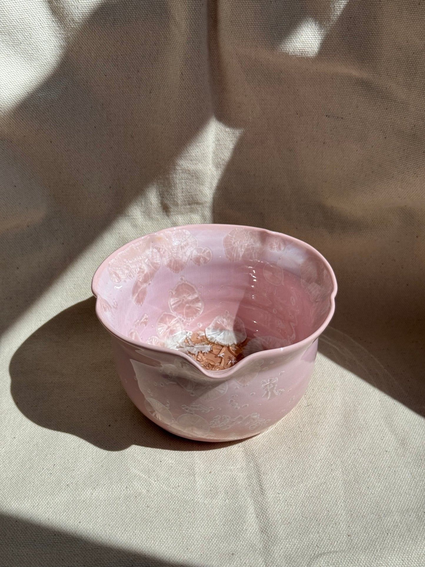 MATCHA BOWL FLORAL PINK GLAZE KATAKUCHI 🌸