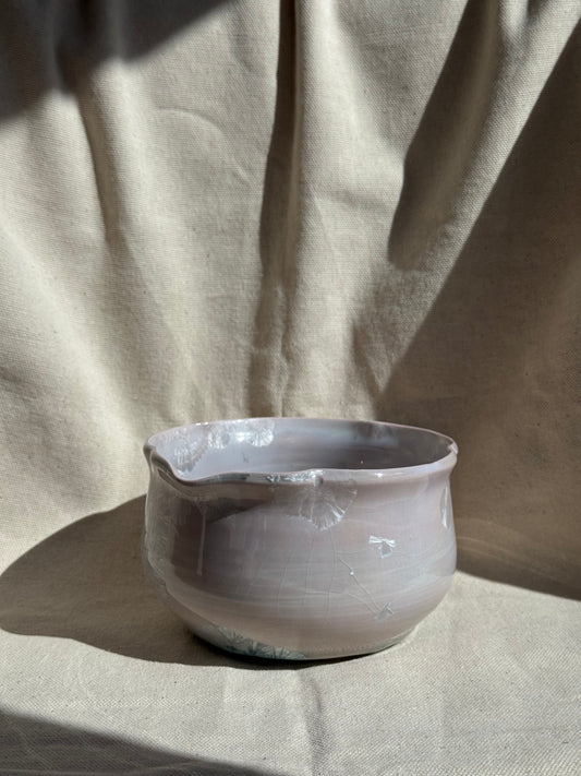 MATCHA BOWL FLORAL PALE LILAC GLAZE KATAKUCHI 🌸