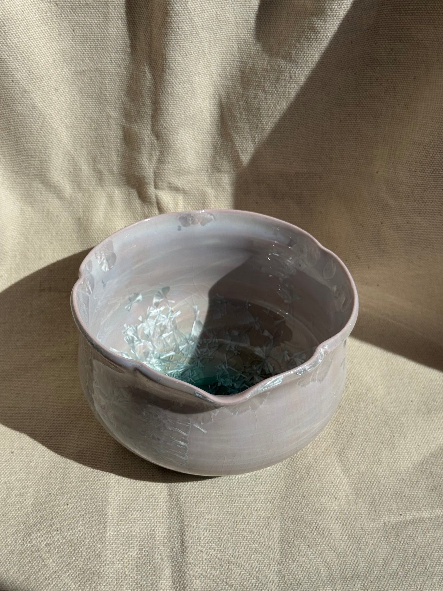 MATCHA BOWL FLORAL PALE LILAC GLAZE KATAKUCHI 🌸