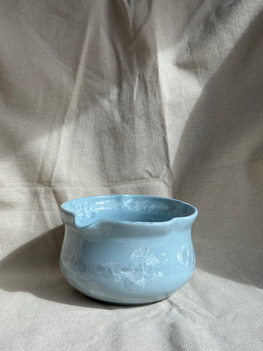MATCHA BOWL FLORAL BABY BLUE GLAZE KATAKUCHI 🌸
