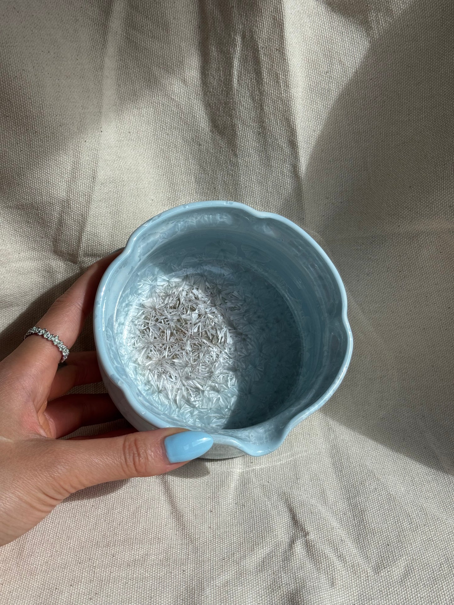 MATCHA BOWL FLORAL BABY BLUE GLAZE KATAKUCHI 🌸