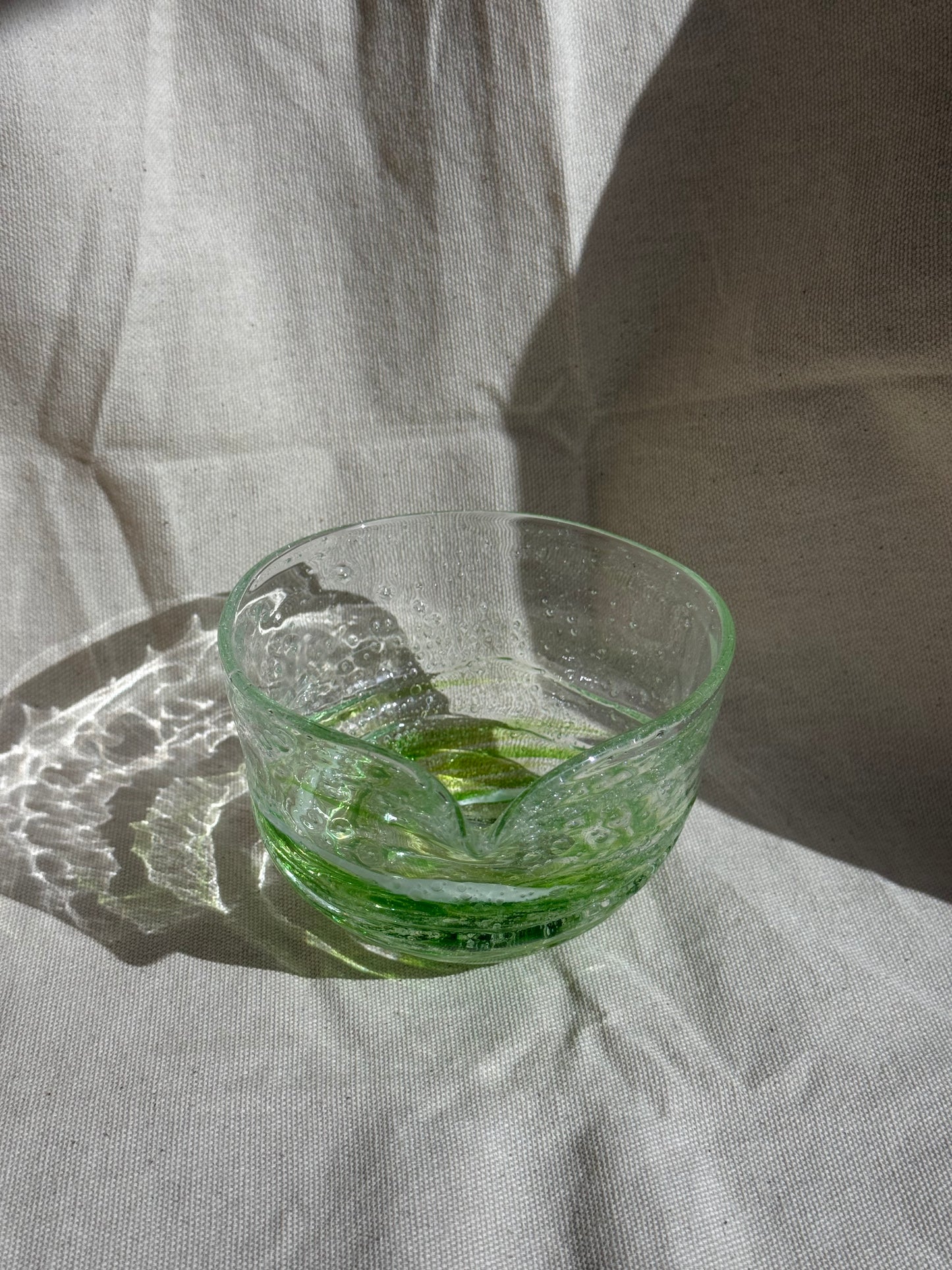 MATCHA BOWL GREEN GLASS KATAKUCHI 🌸
