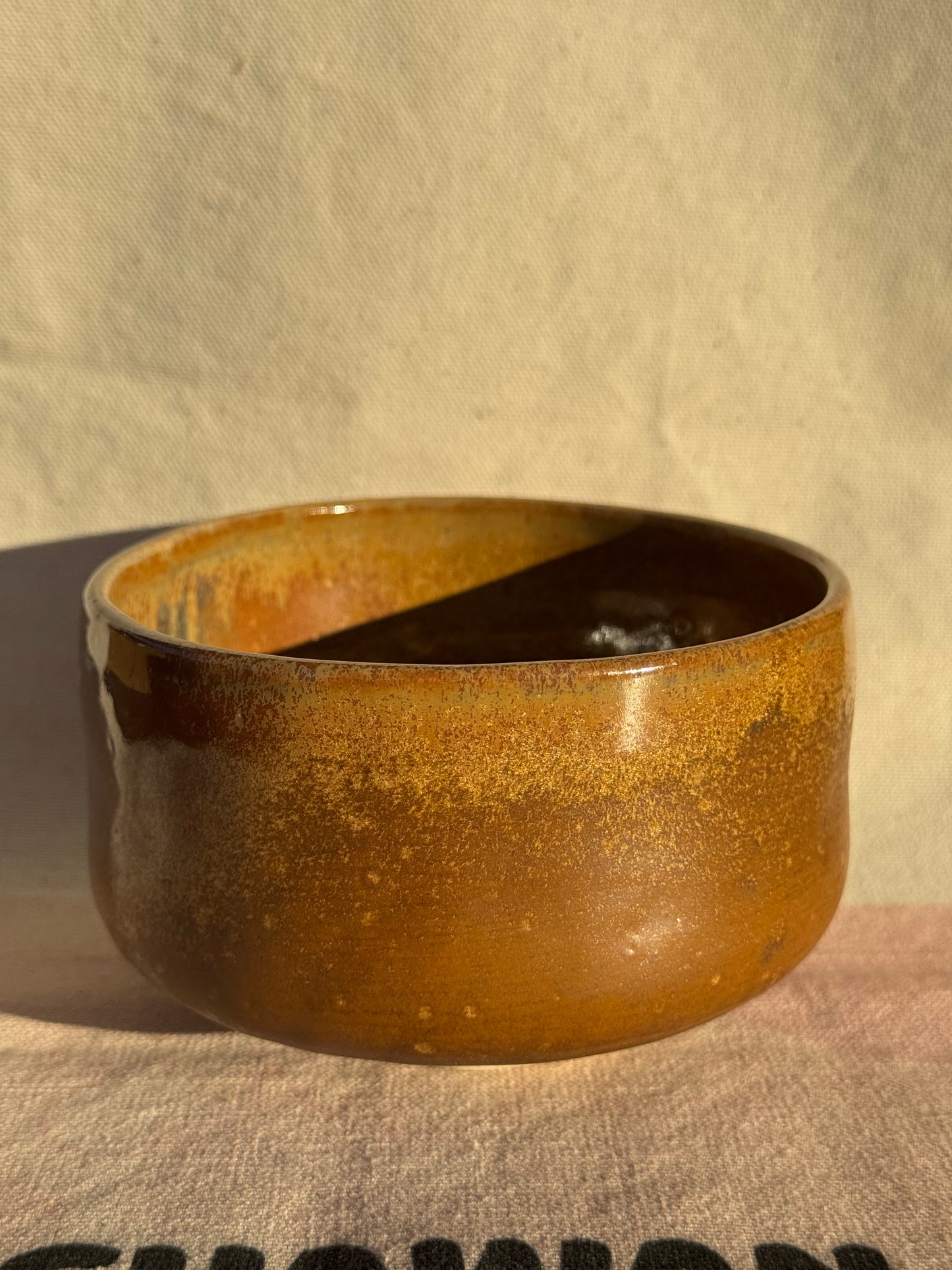 TEA BOWL GOLDEN BROWN GLAZE 🌸