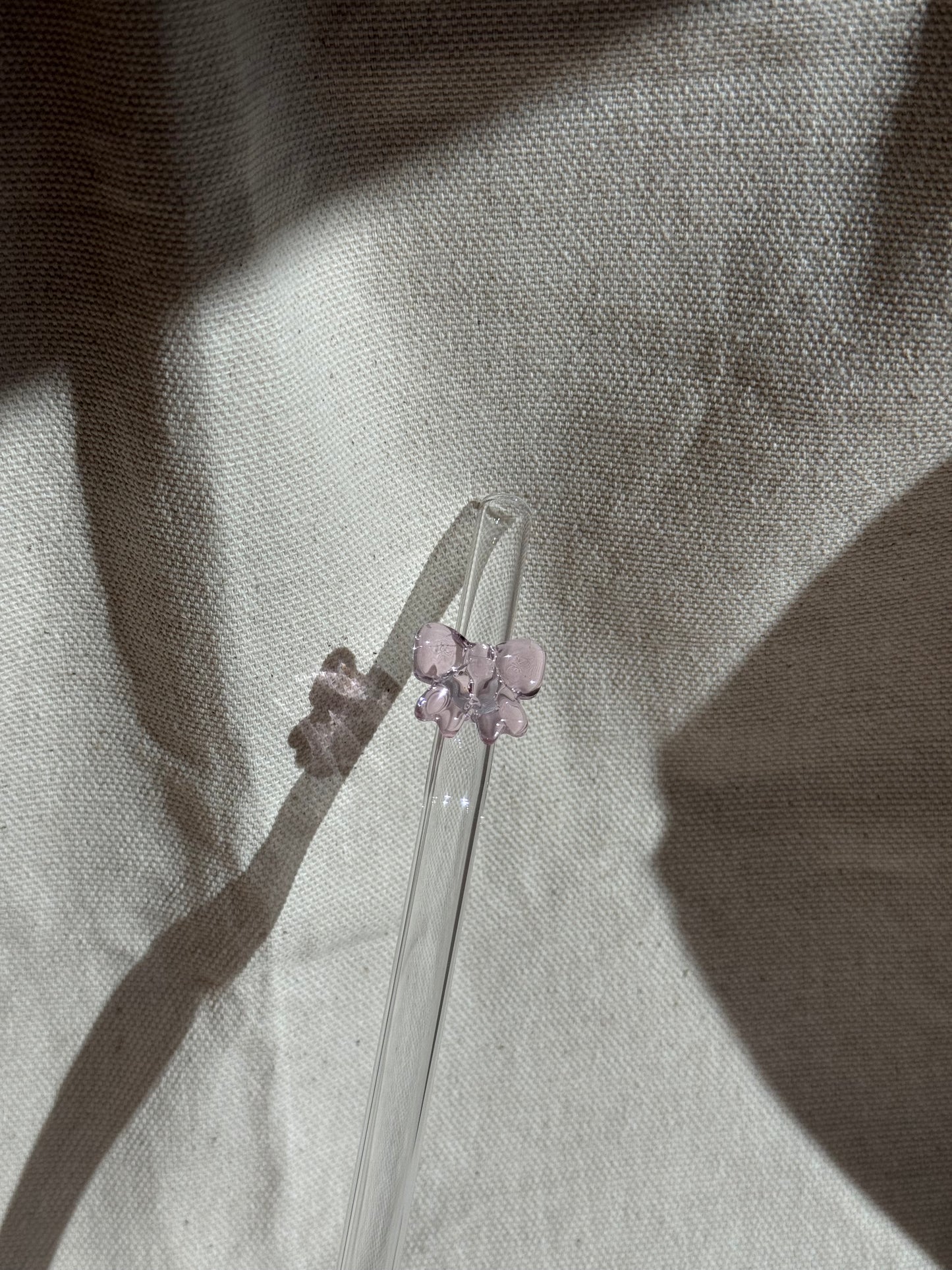 COQUETTE GLASS TUMBLER W LID & STRAW🌸