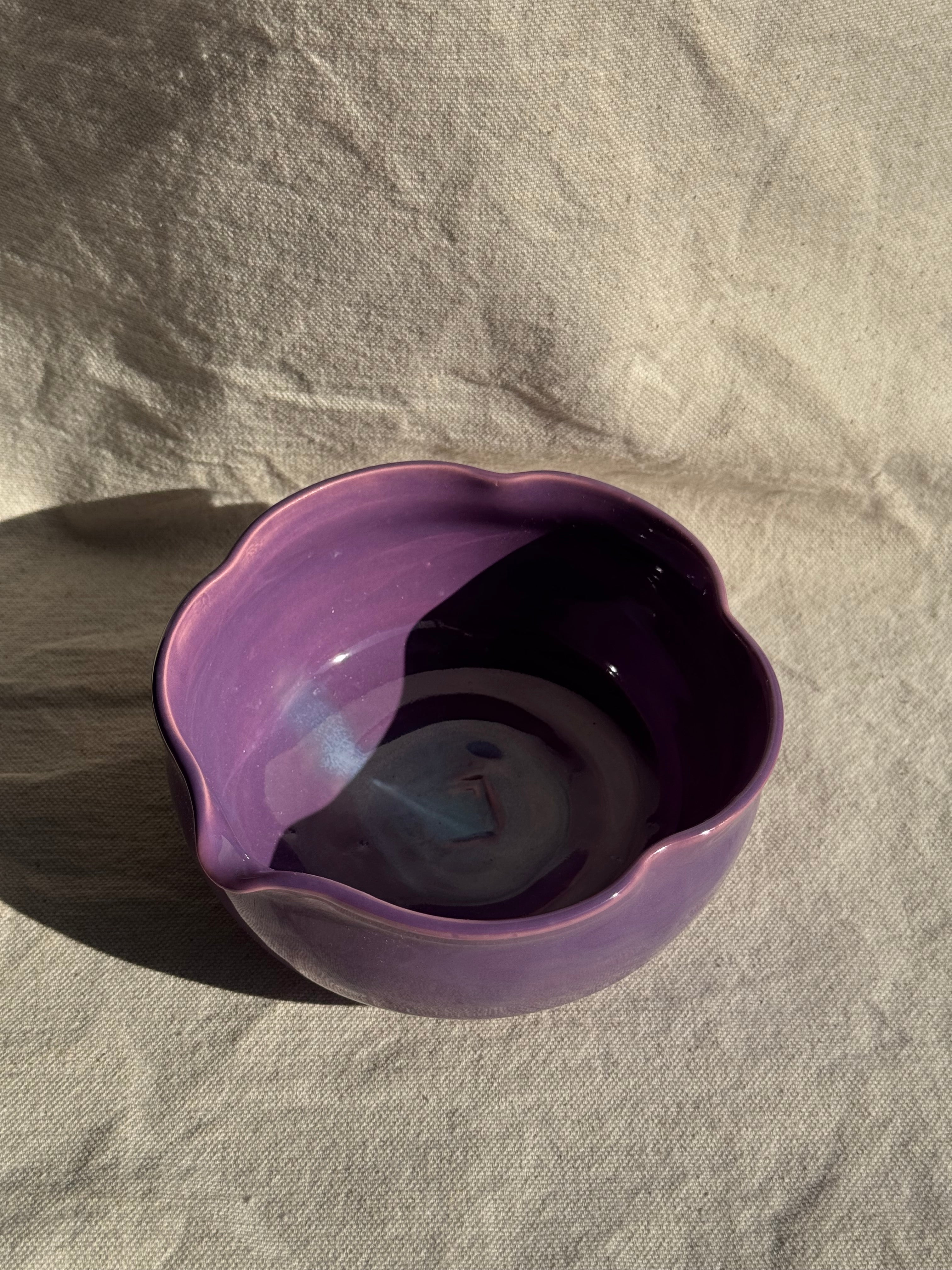 Matcha Bowl Violet Floral Katakuchi - Thumbnail 3