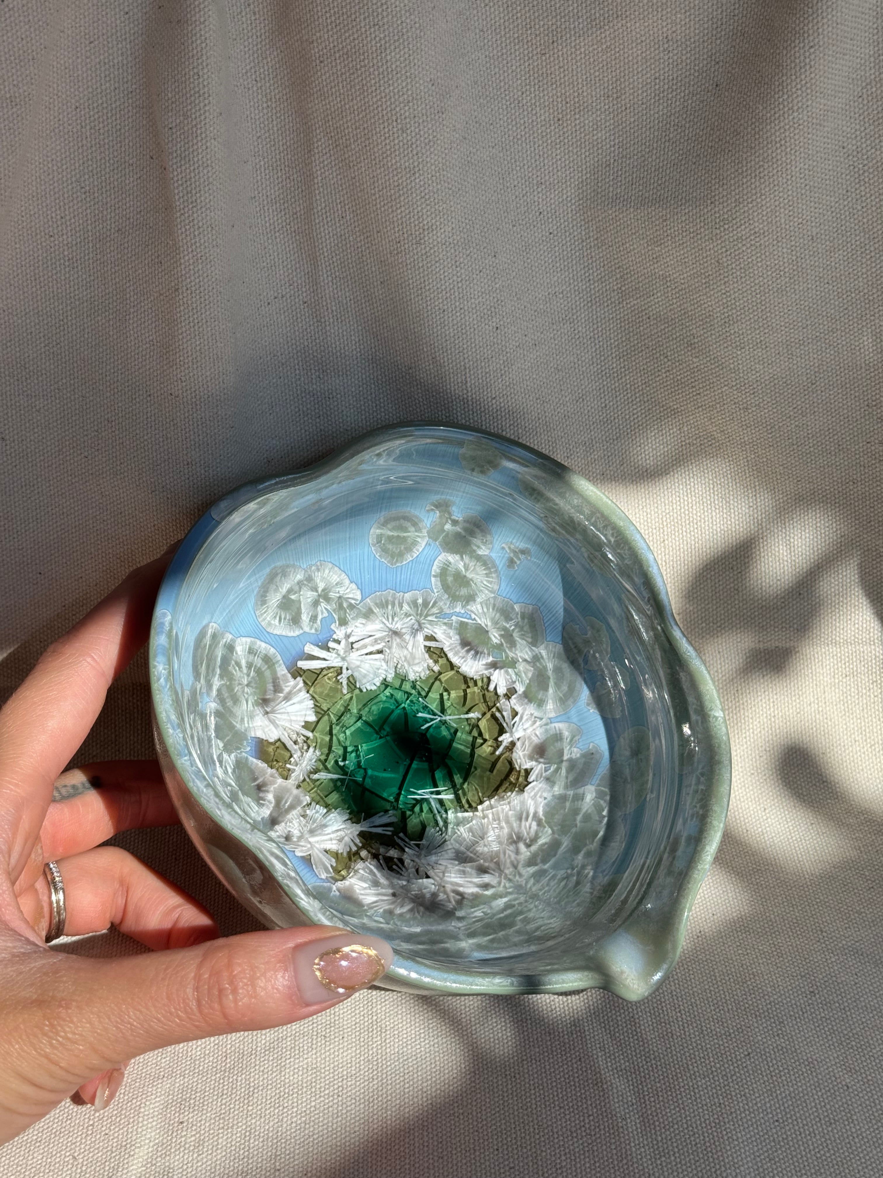 Matcha Bowl Green Leaf Blue Glaze Katakuchi - Thumbnail 3