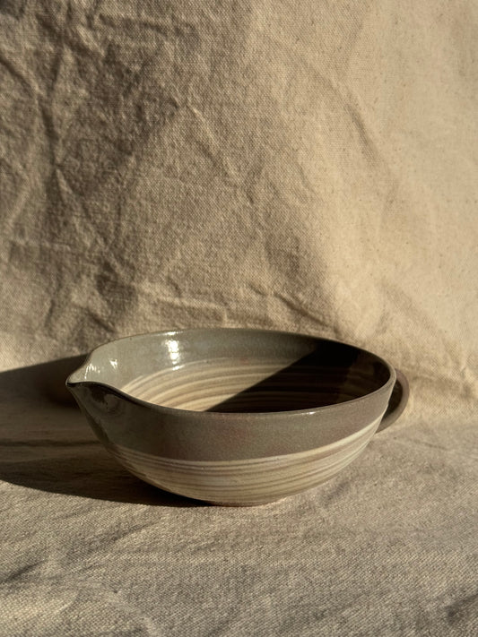 GREY WHITE GLAZE KATAKUCHI WITH HANDLE 🌸