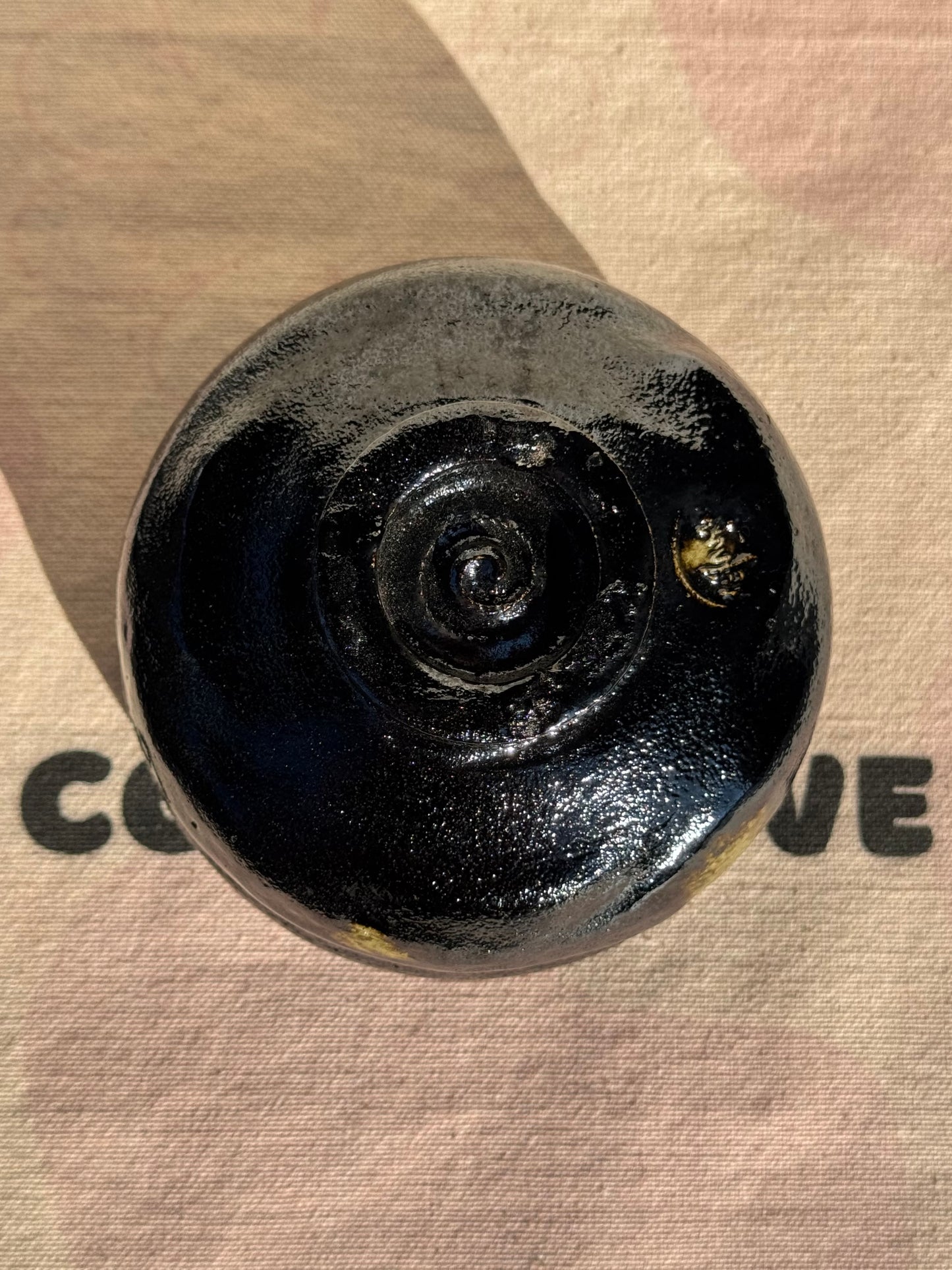 MATCHA TEA BOWL KURO RAKU GOLD GLAZE 🌸