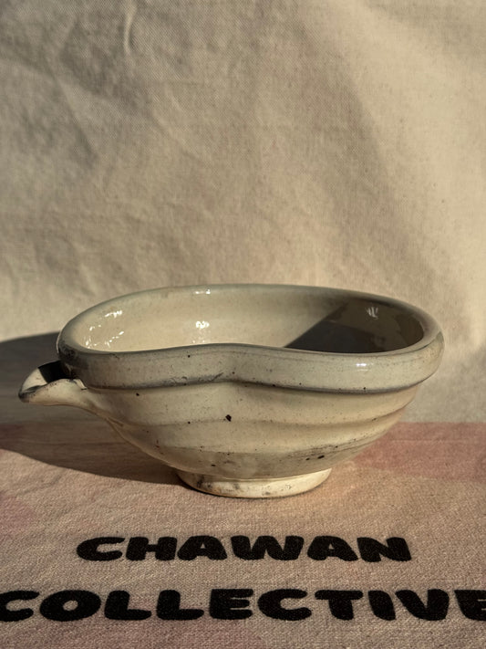TEA BOWL WHITE PEPPER KATAKUCHI 🌸