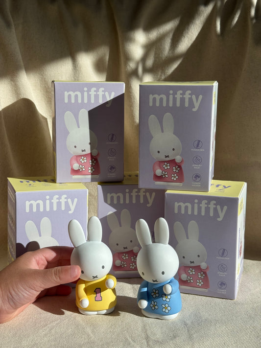 MIFFY CHASAKU HOLDER 🌸
