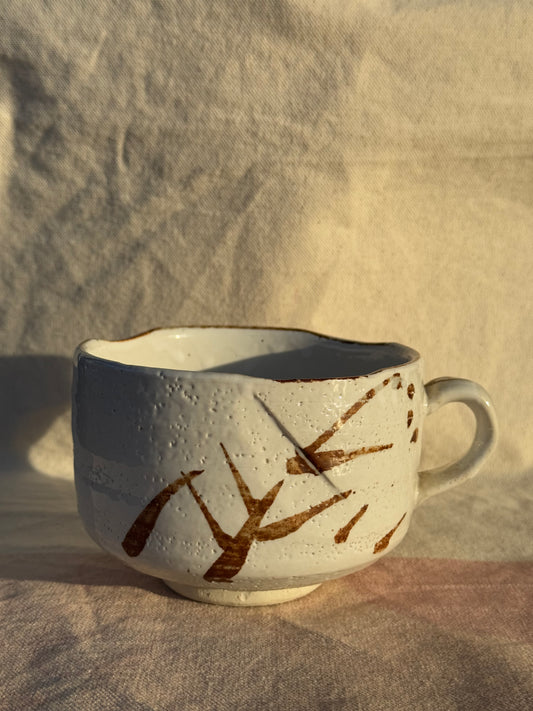 TEA BOWL WHITE SHINO W HANDLE 🌸