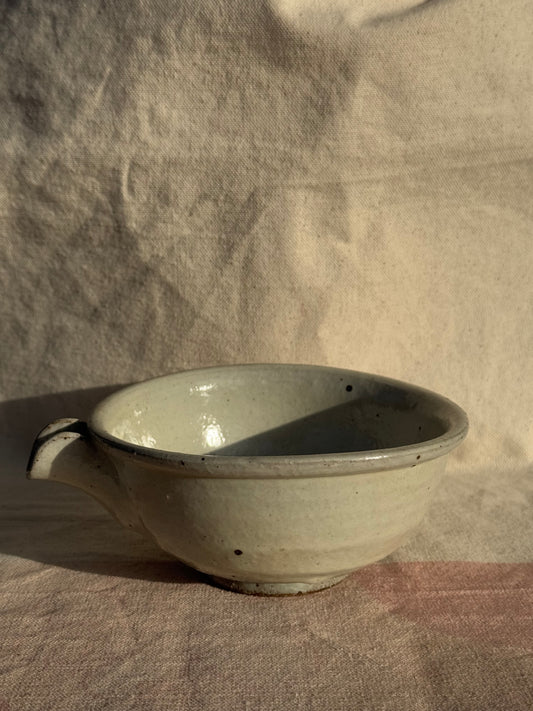 TEA BOWL WHITE PEPPER GLAZE KATAKUCHI 🌸