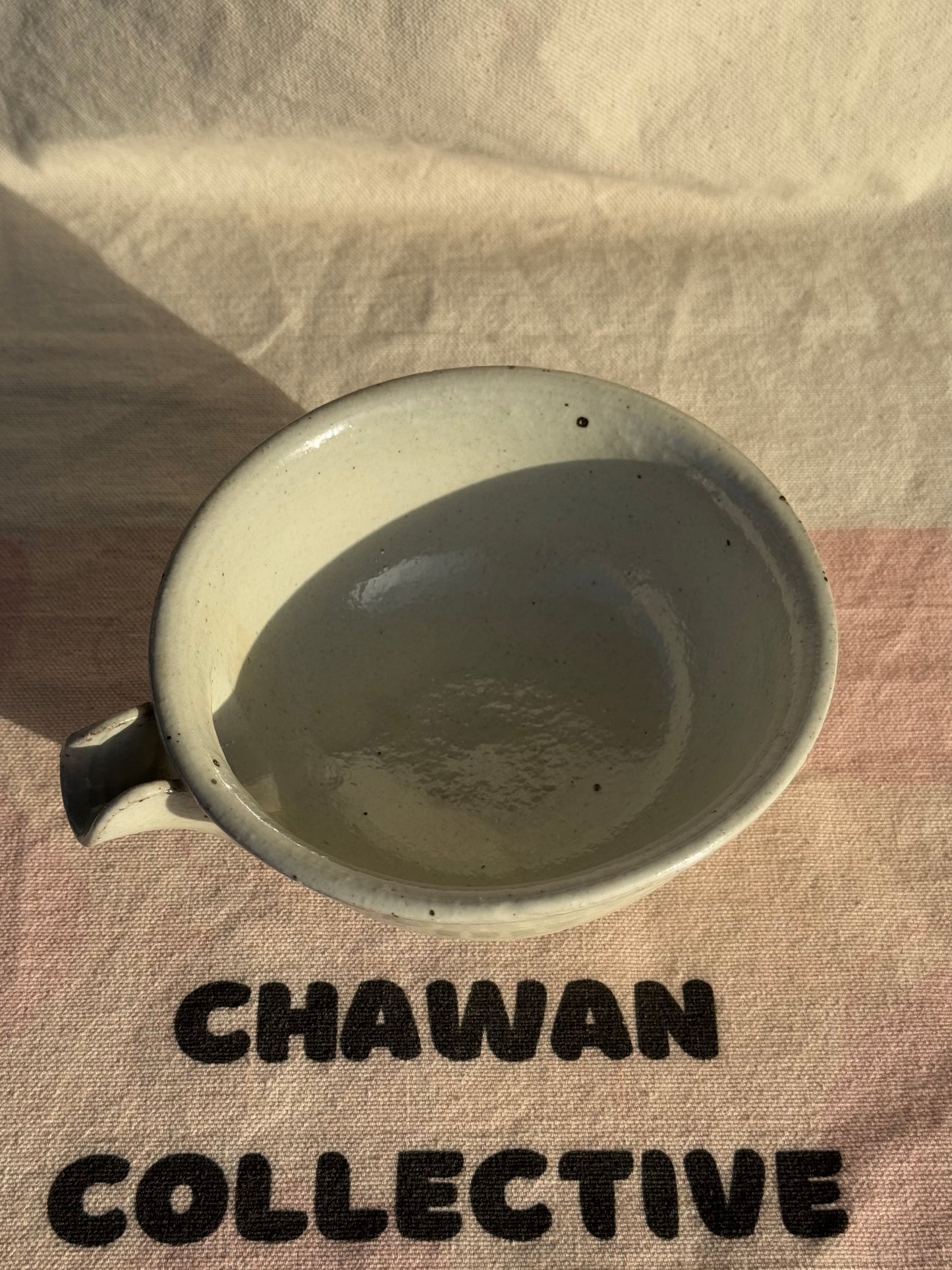 TEA BOWL WHITE PEPPER GLAZE KATAKUCHI 🌸